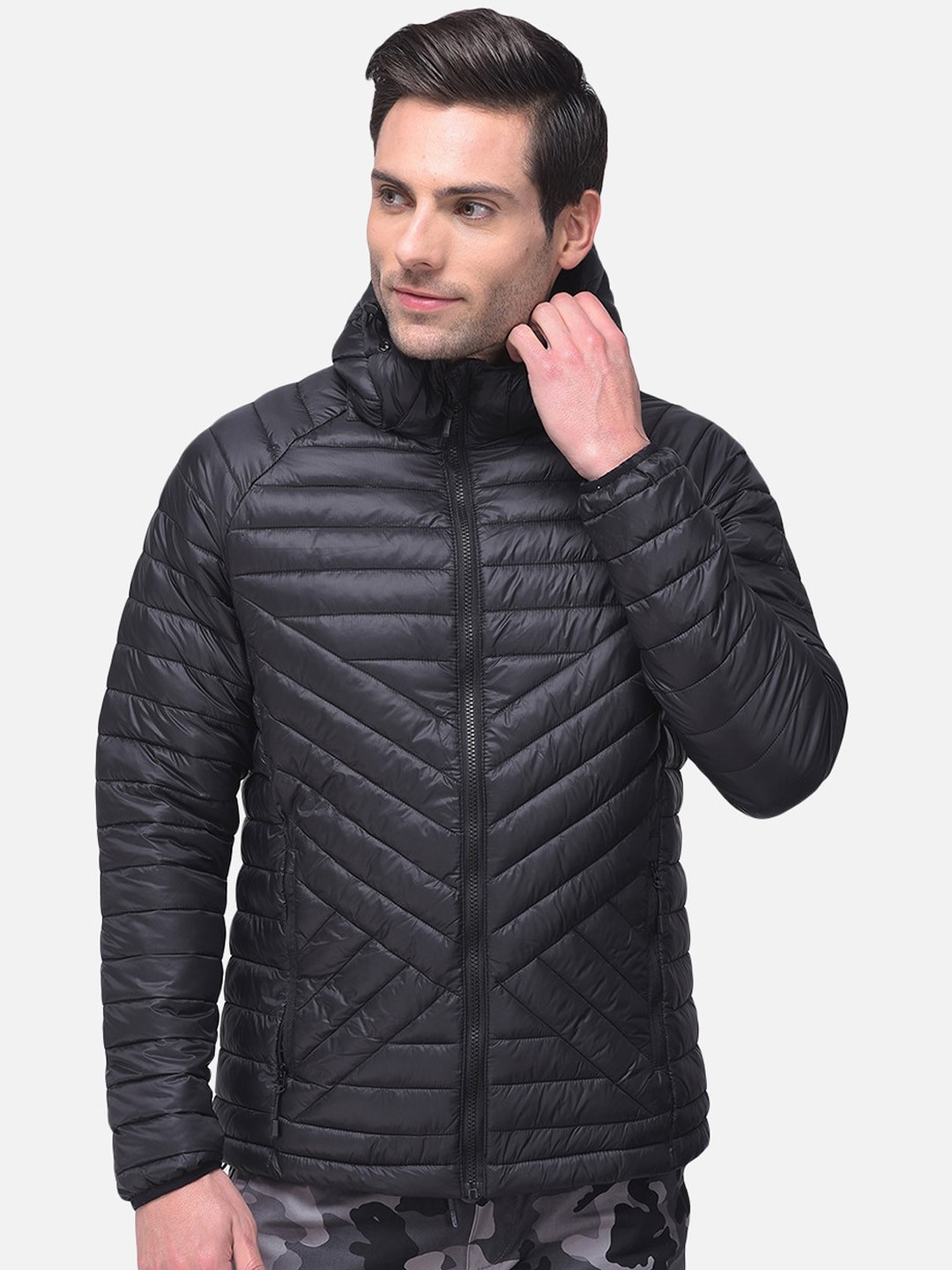 

Woodland Men Black Water Resistant Padded Jacket