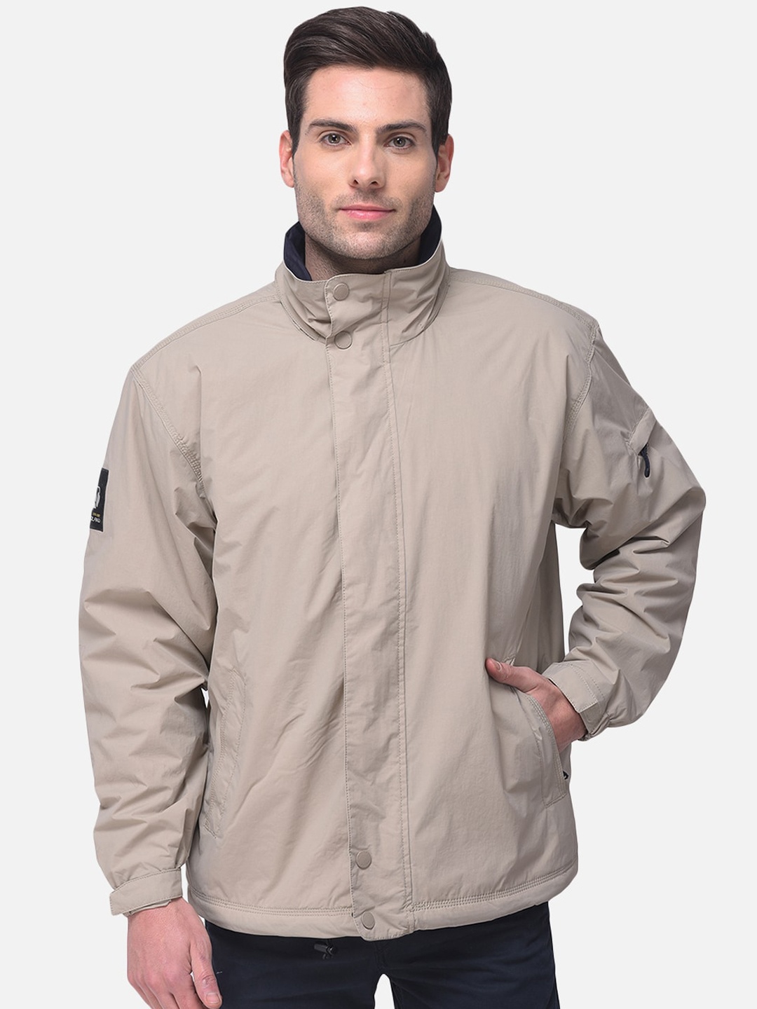 

Woodland Men Beige Water Resistant Longline Padded Jacket