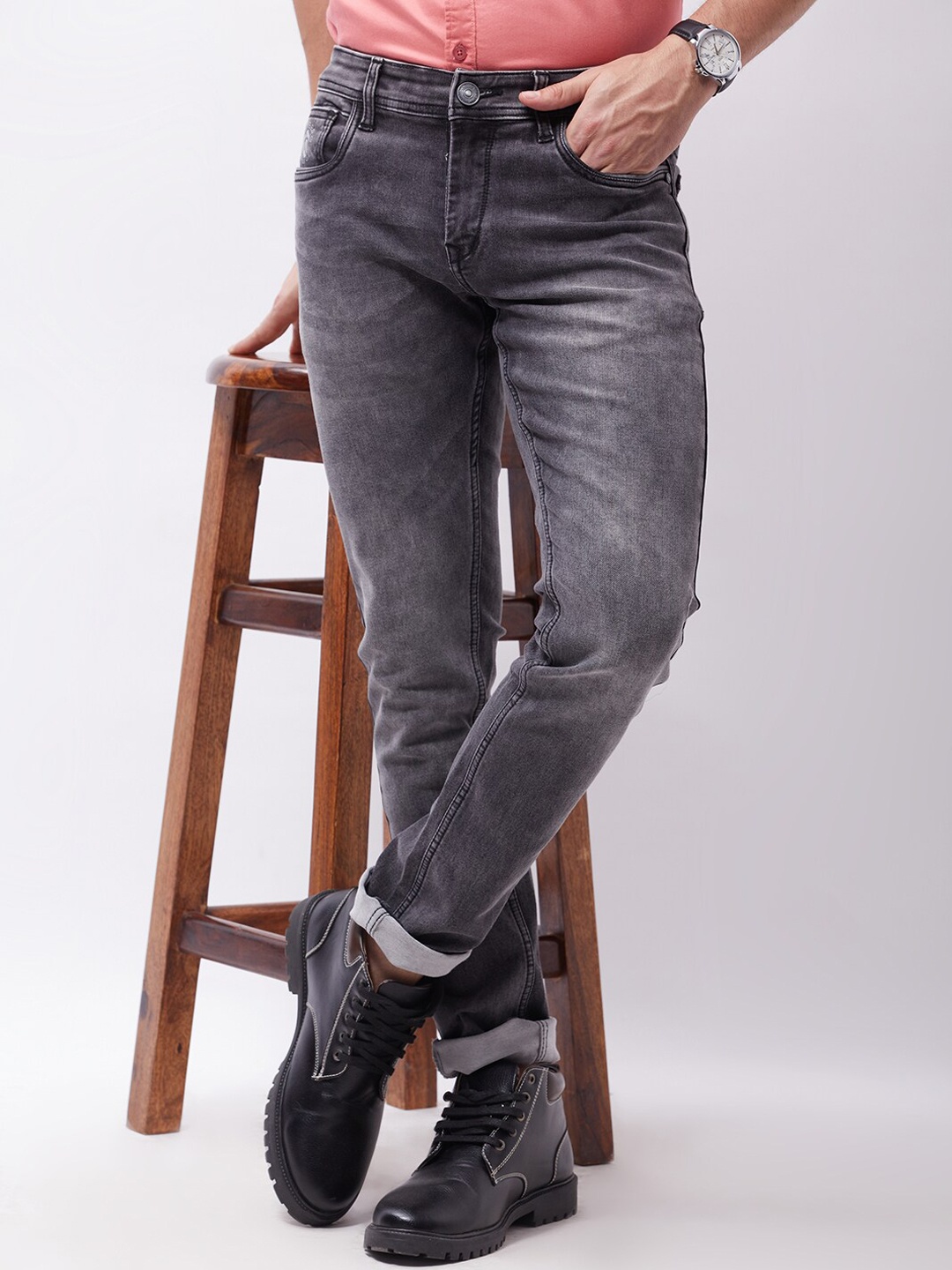 

Oxemberg Men Black Lean Slim Fit Mildly Distressed Light Fade Jeans