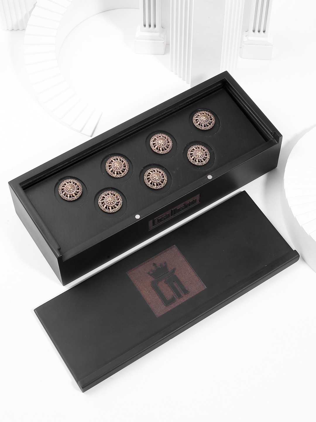 

COSA NOSTRAA Set Of 7 Metallic The Sun Buttons Cufflinks