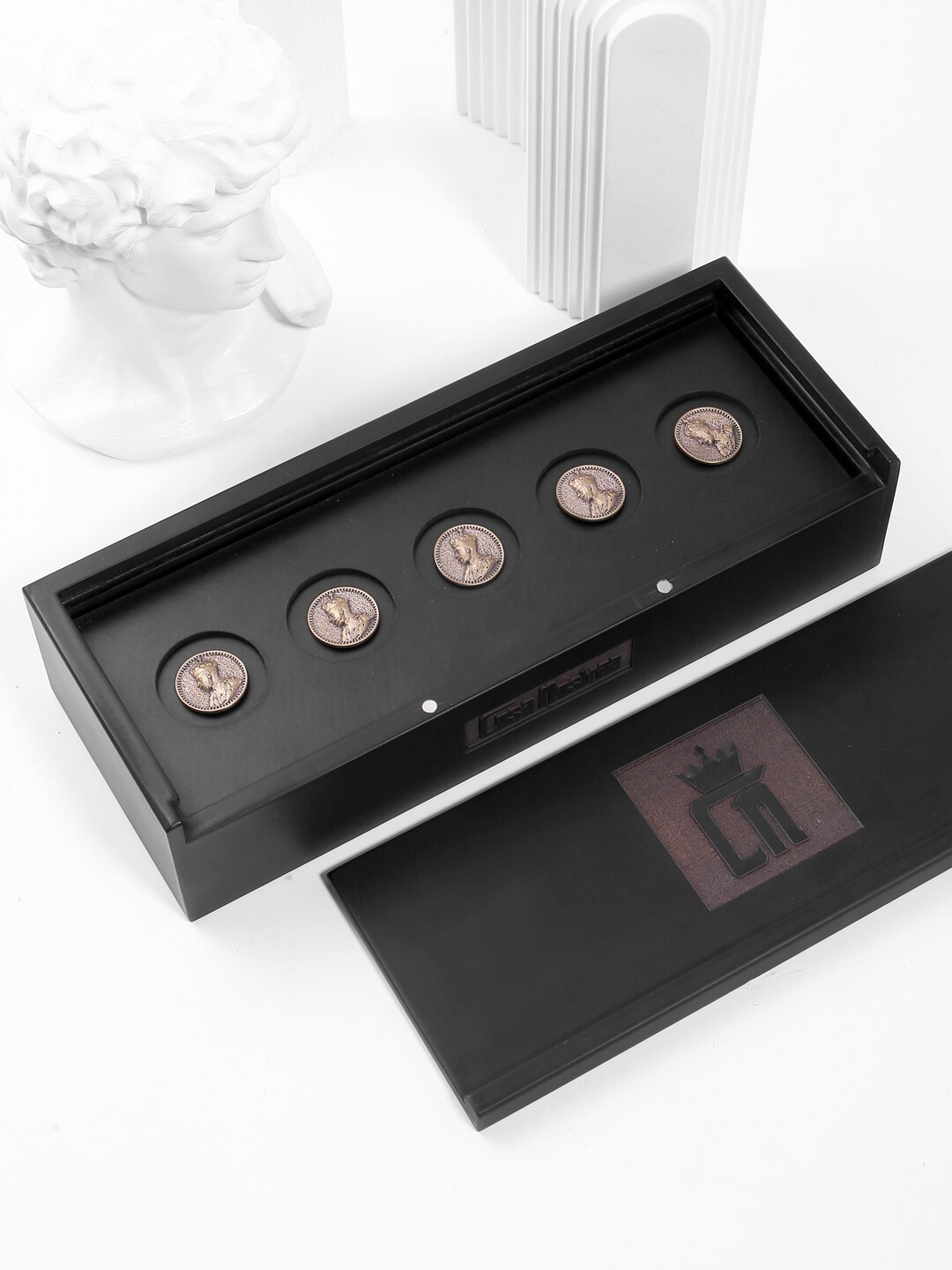 

COSA NOSTRAA Men Antique Gold-Toned 5-Pieces The Prince V Coin Buttons Gift Set