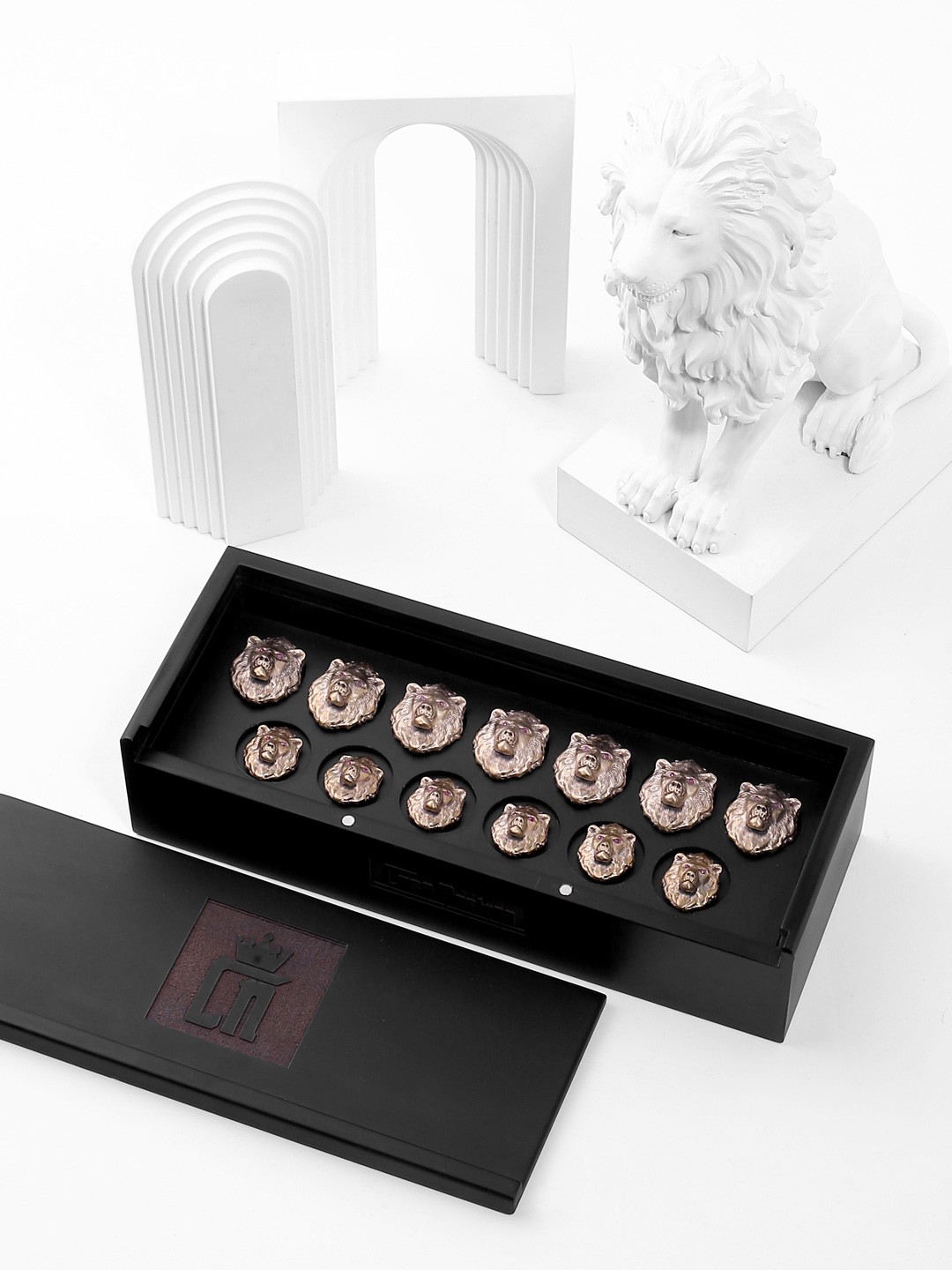 

COSA NOSTRAA Men Gold-Toned Set of 13 The Lion-King Buttons
