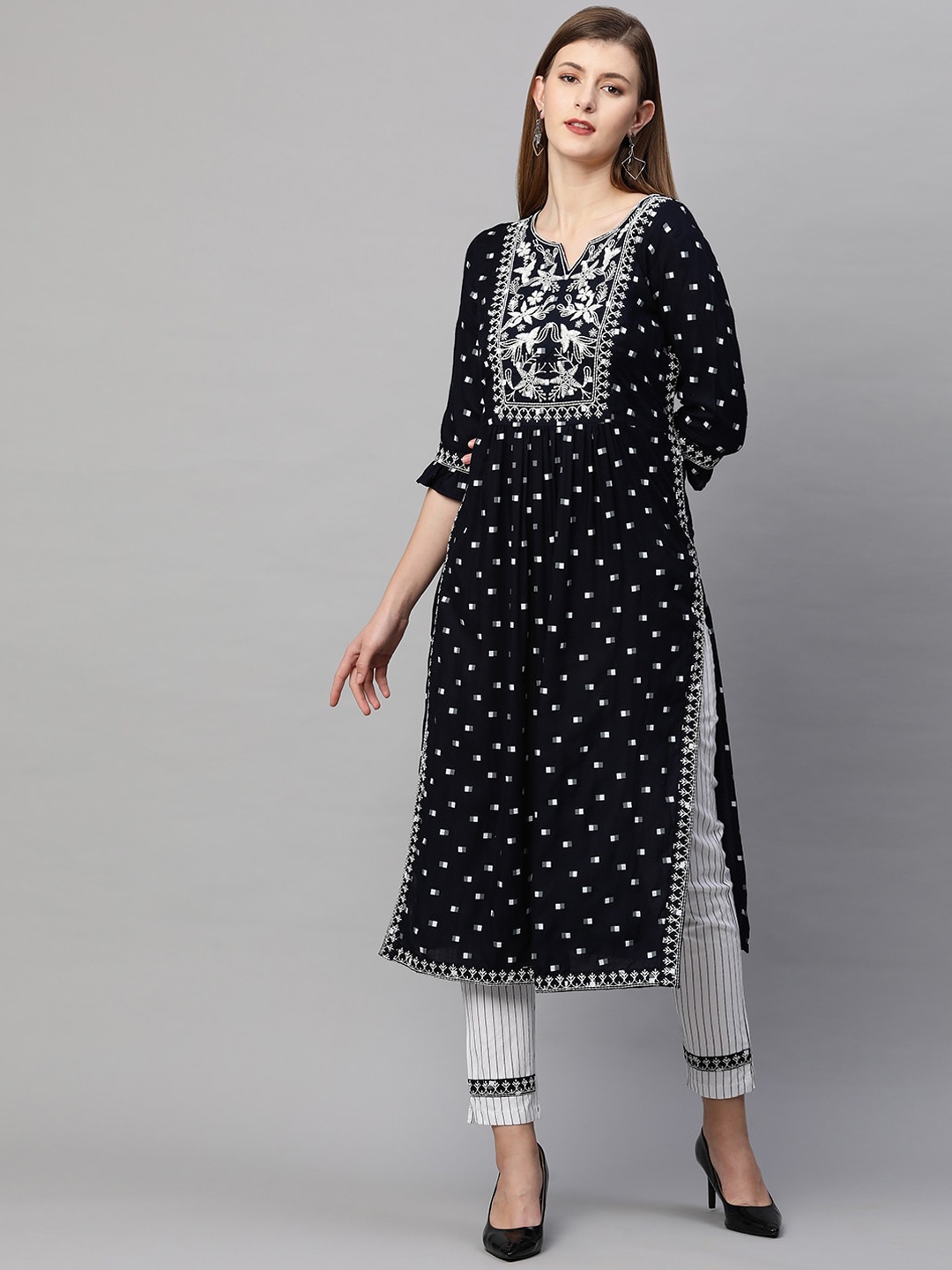 

FASHOR Women Navy Blue Geometric Printed Kurta with Trousers