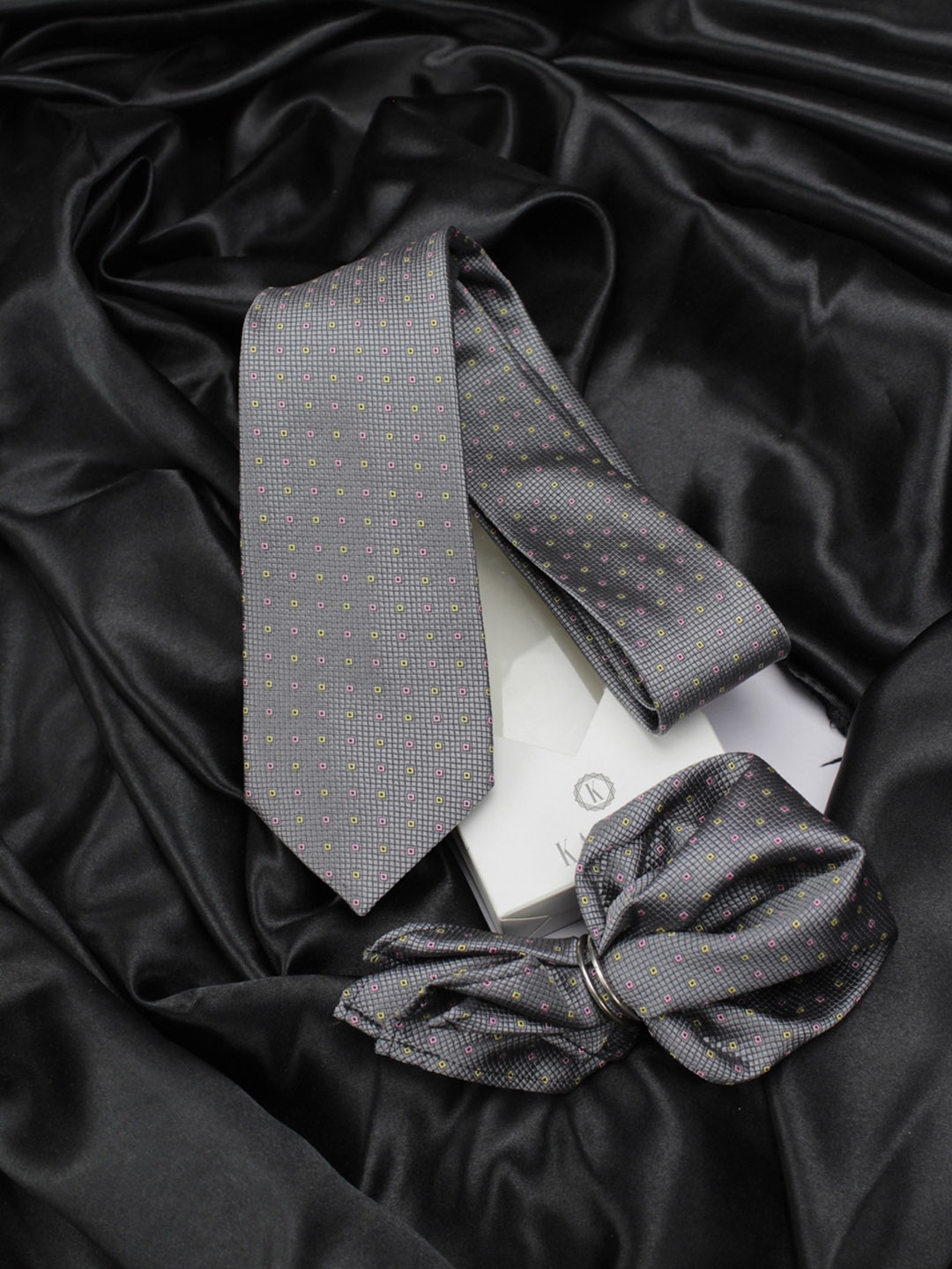 

KOVOVE Grey Printed Accessory Gift Set