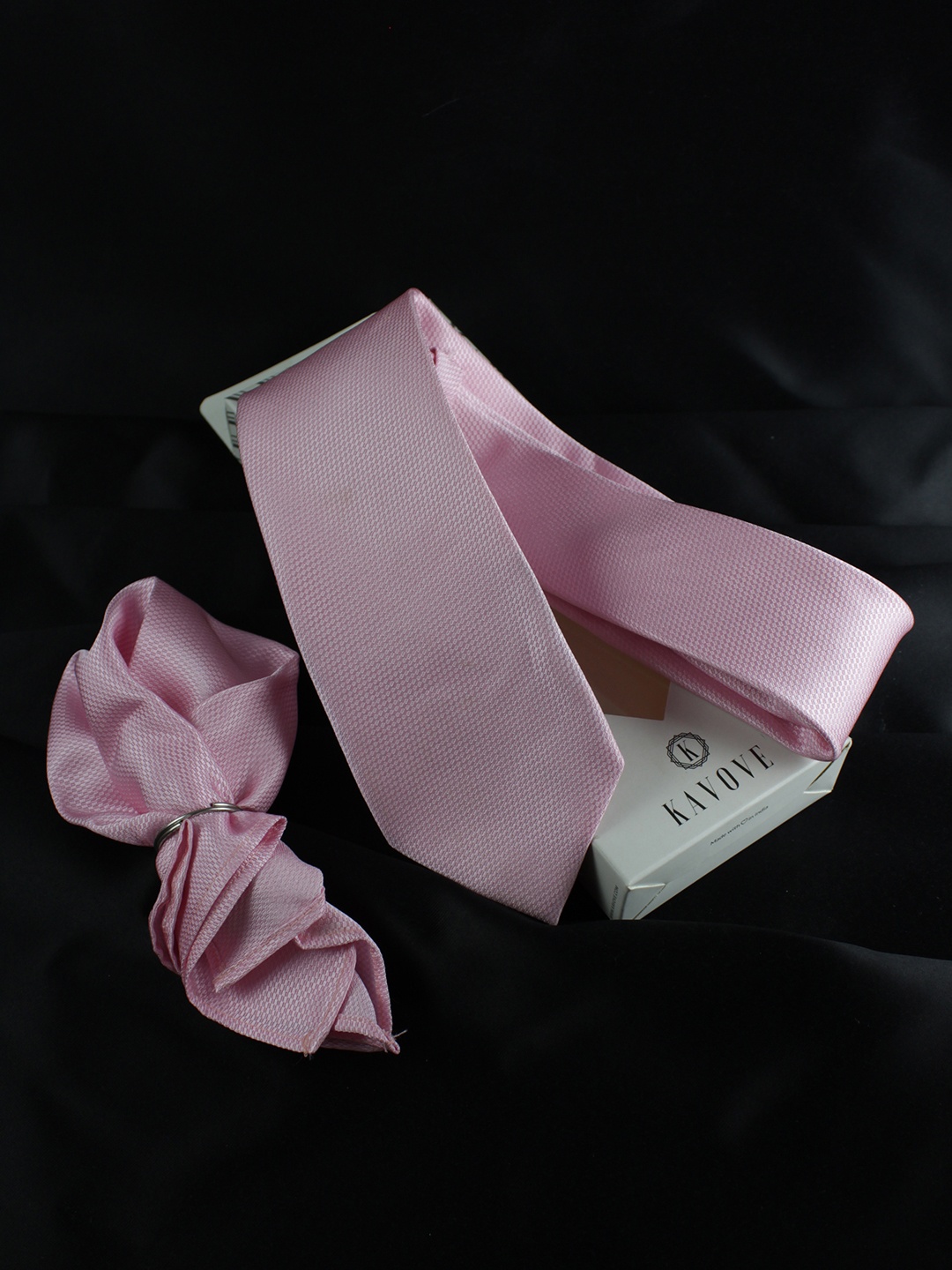 

KOVOVE Men Pink Woven Design Neck Tie & Pocket Square Gift Set