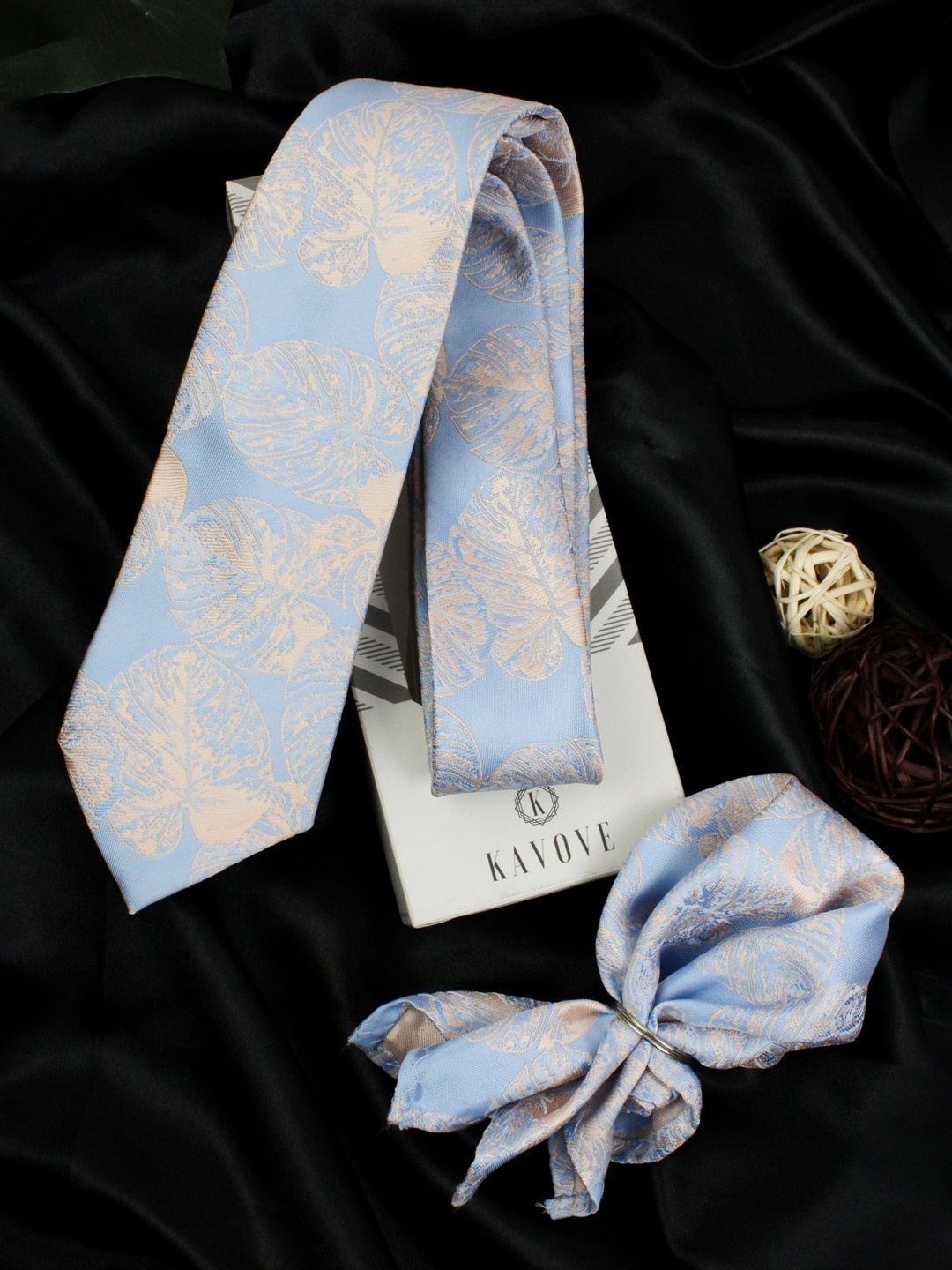 

KOVOVE Men Blue Printed Accessory Gift Set