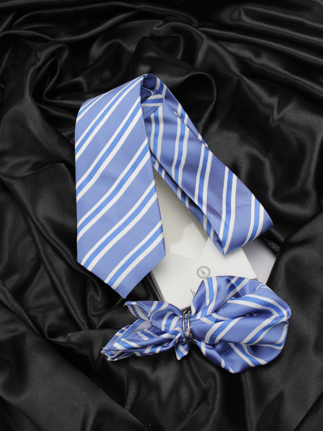 

KOVOVE Men Blue Polka Dot Printed Tie & Pocket Square