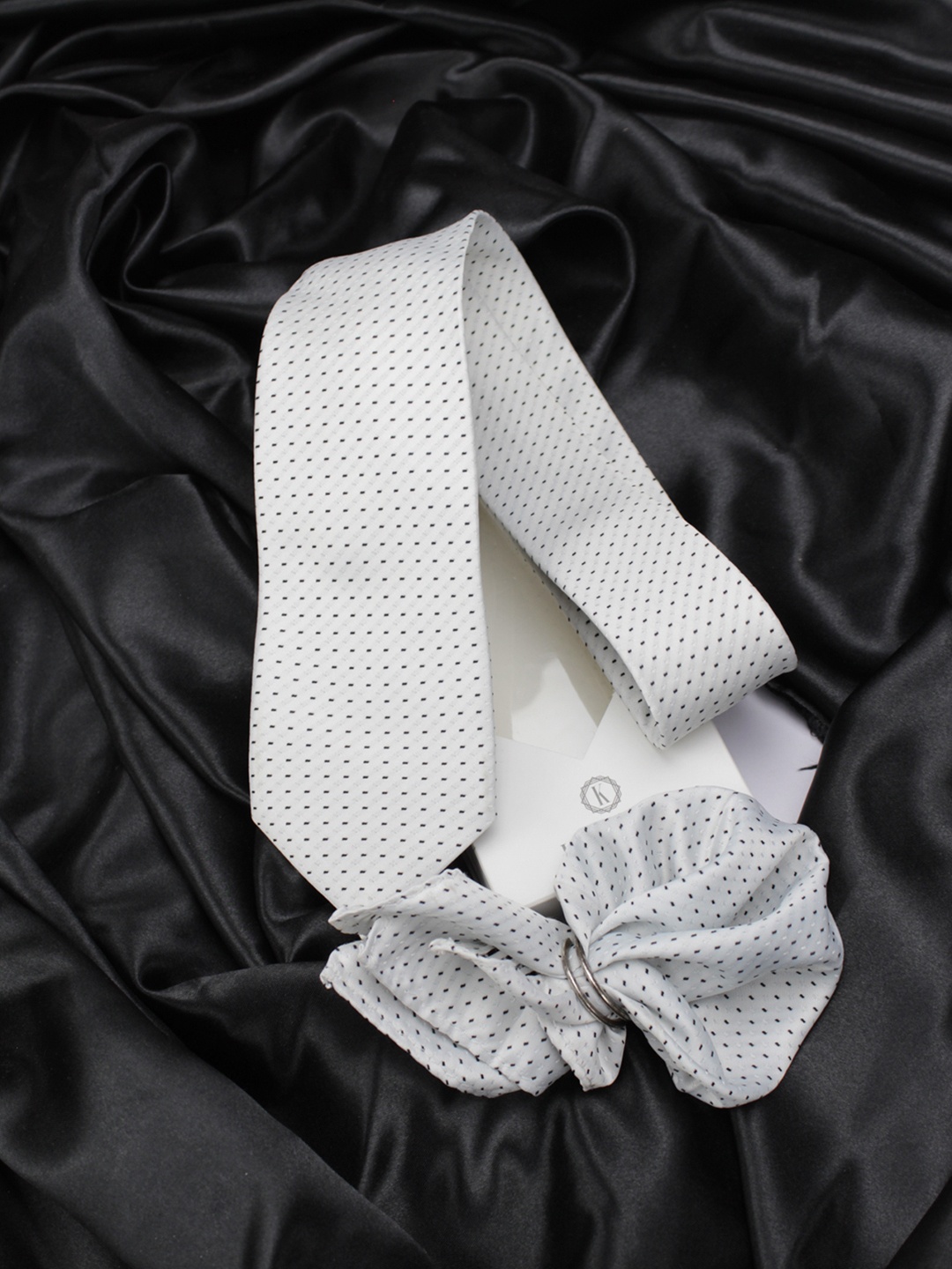 

Kovove Men White Polka Dot Accessory Gift Set