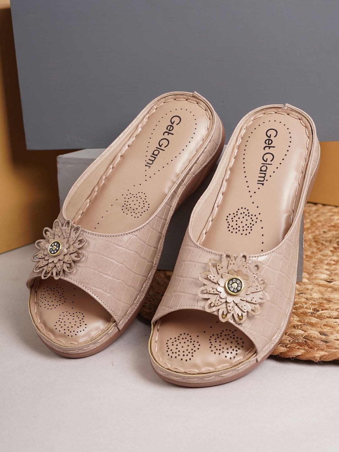 

Get Glamr Peach-Coloured Embellished Block Mules