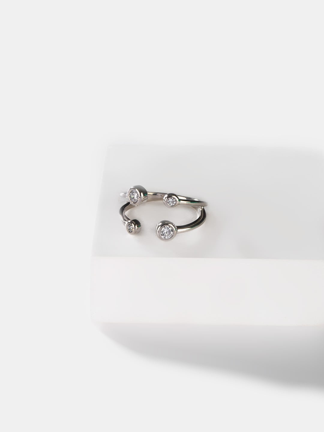 

SHAYA Silver-Toned Deja Vu Finger Ring