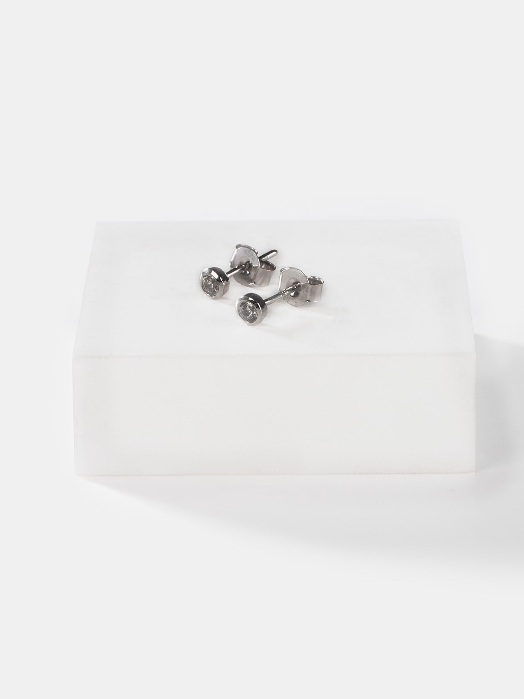 

SHAYA Silver-Toned 925 Silver 4 mm Stone See You Again Earrings