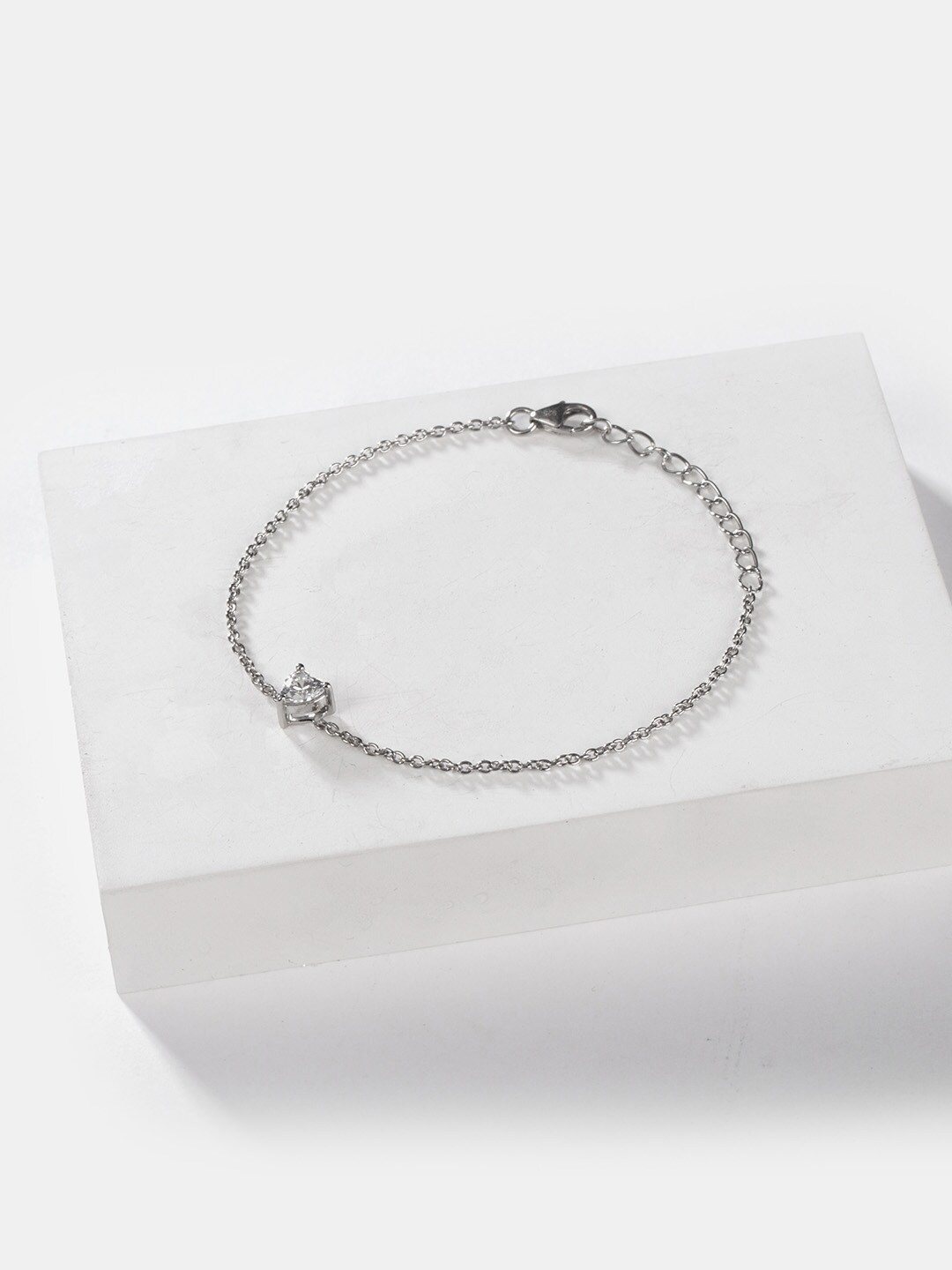 

SHAYA Women Silver-Toned Silver Cubic Zirconia Link Bracelet