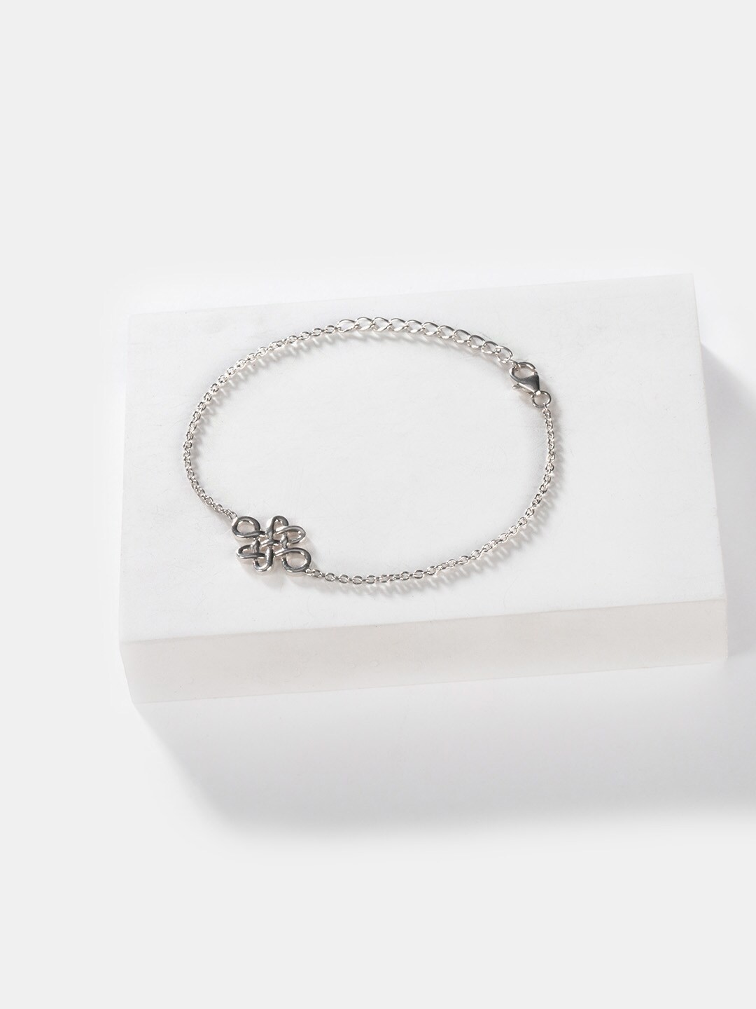 

SHAYA Women Silver-Toned Silver Link Bracelet