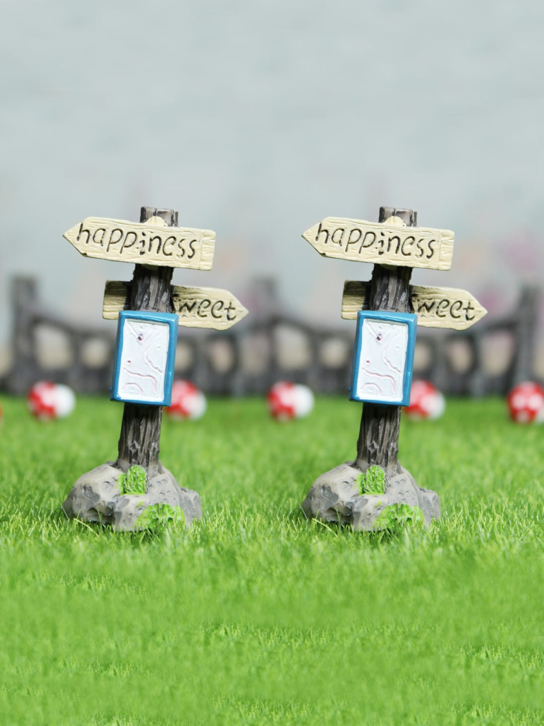 

Wonderland Multicolored Set of 2 Miniature Happiness Sign Board Garden Accessory, Multi