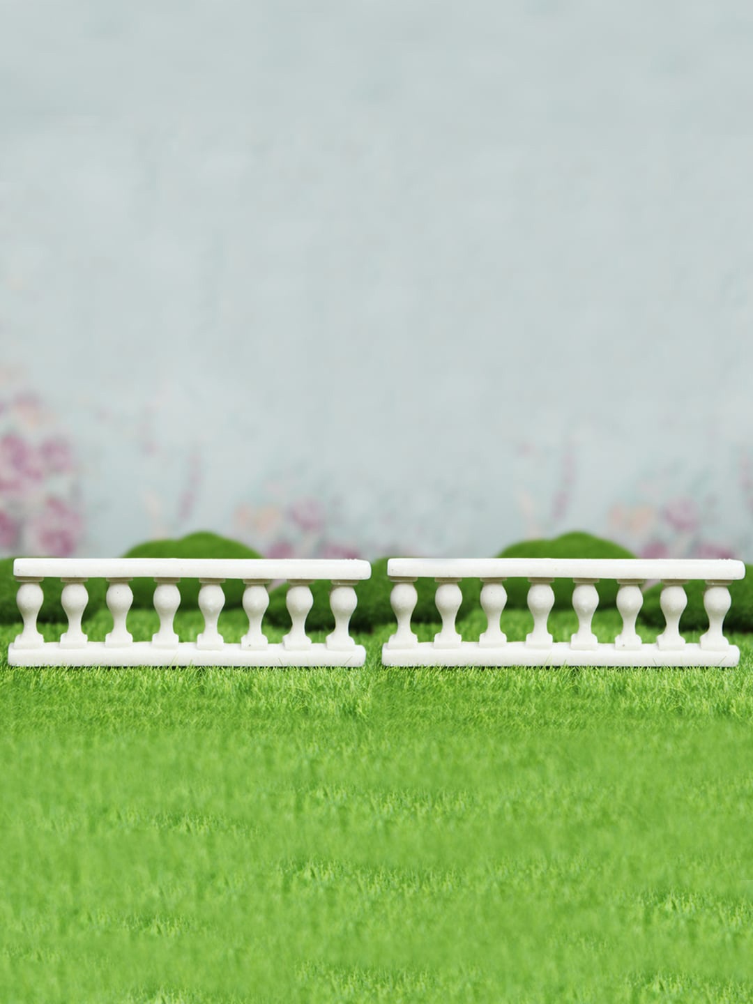 

Wonderland Set of 2 White Miniature Railing