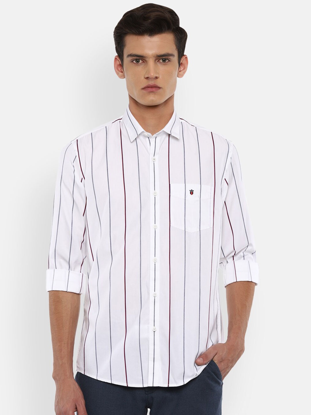 

Louis Philippe Sport Men White Slim Fit Striped Casual Shirt
