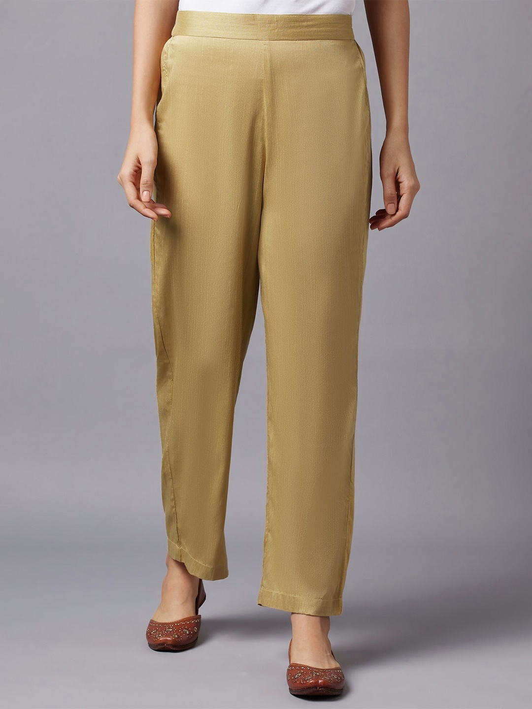 

AURELIA Women Gold-Toned Solid Straight Palazzo