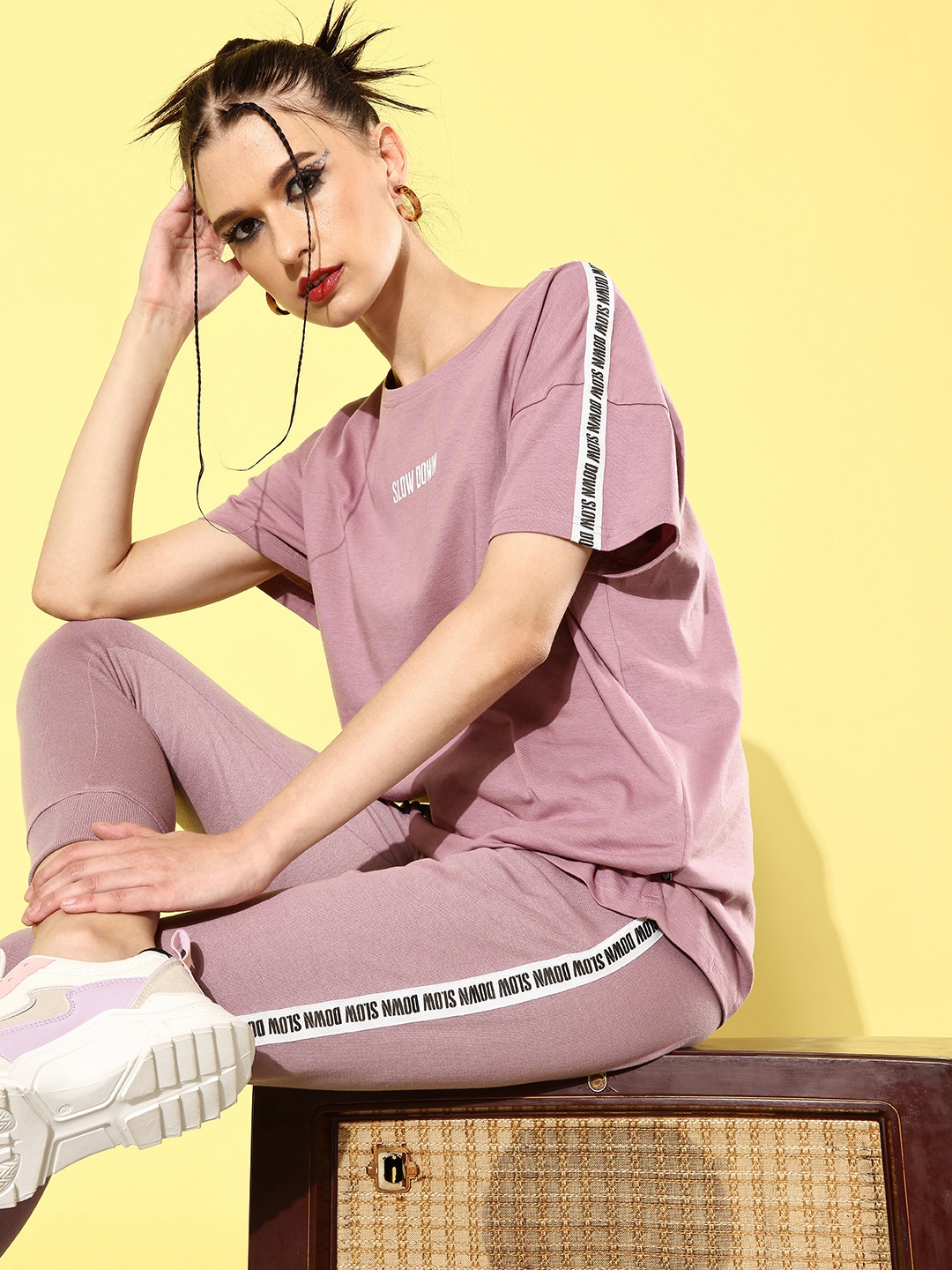 

Roadster Women Mauve Solid T-Shirt with Joggers