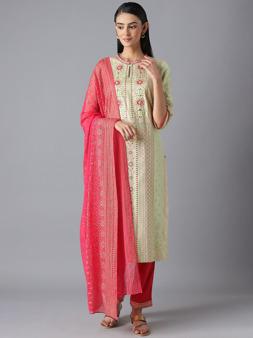 

AURELIA Ethnic Motifs Printed Sequined Kurta with Trousers & Dupatta, Green