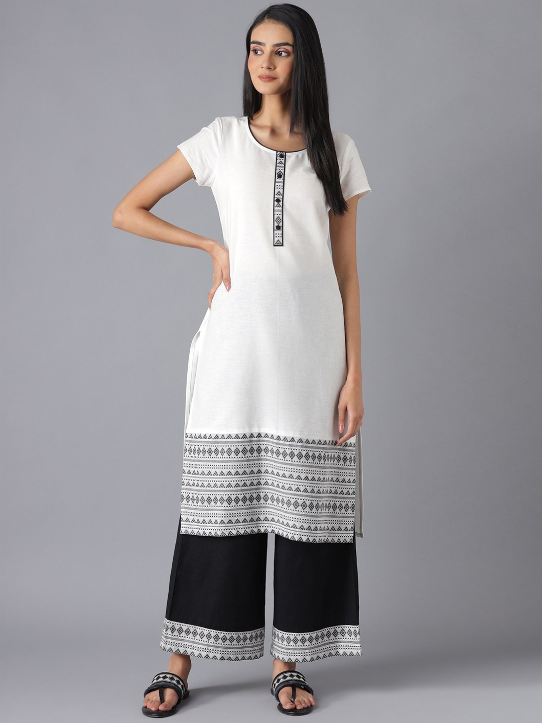 

AURELIA Women White Ethnic Motifs Printed Pure Cotton Kurta with Palazzos