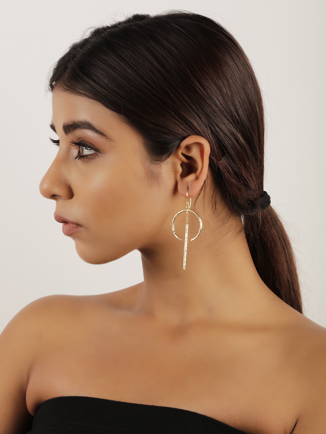 

STILSKII Gold-Toned Contemporary Drop Earrings