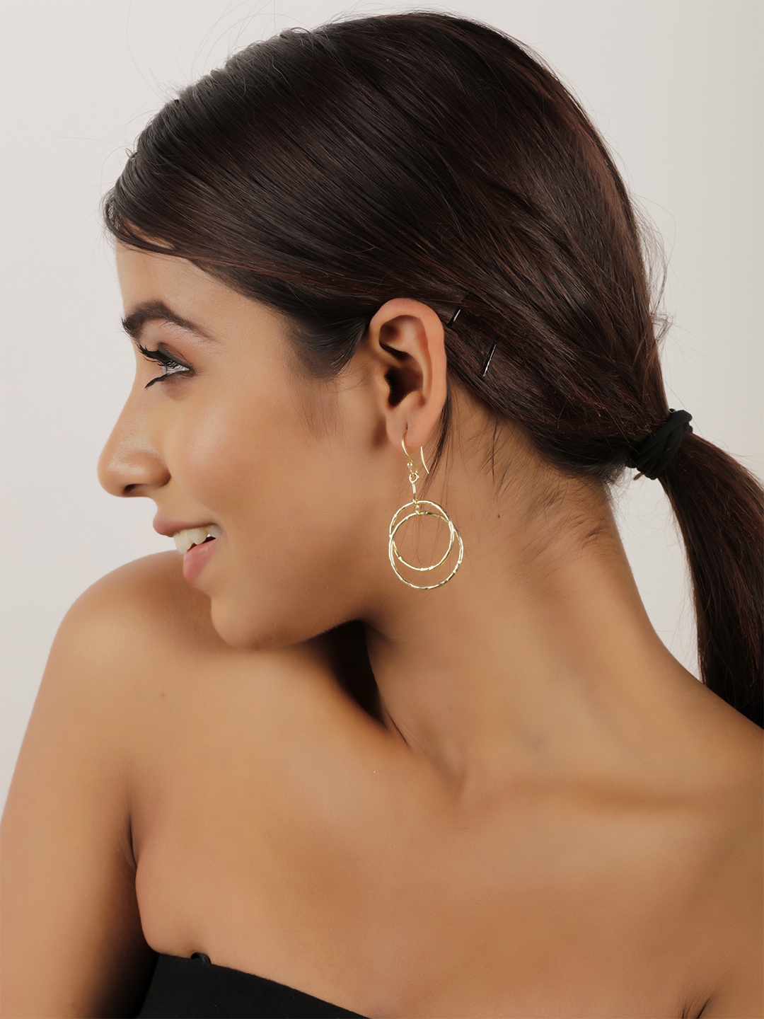 

STILSKII Gold-Toned Contemporary Drop Earrings