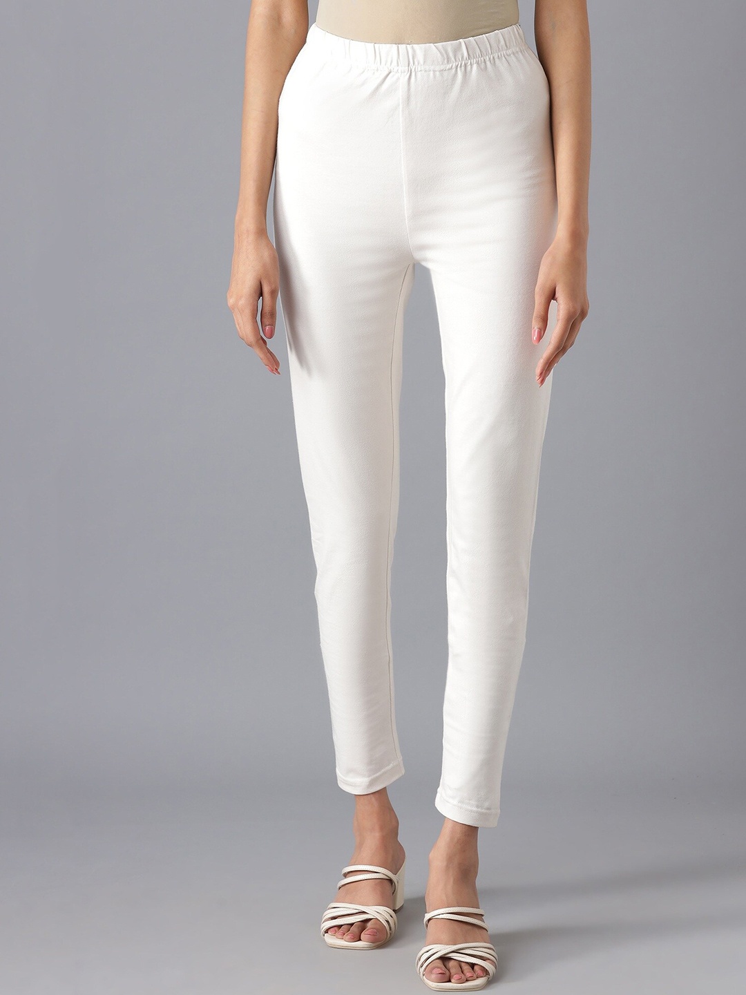 

AURELIA Off-White Solid Leggings