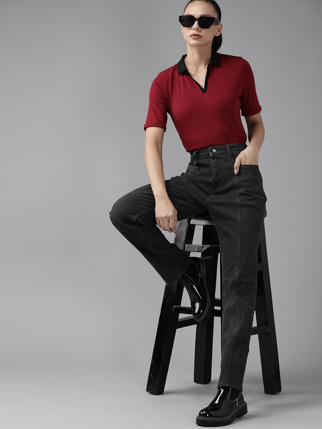 

Roadster Women Black Boyfriend Fit High-Rise Stretchable Jeans