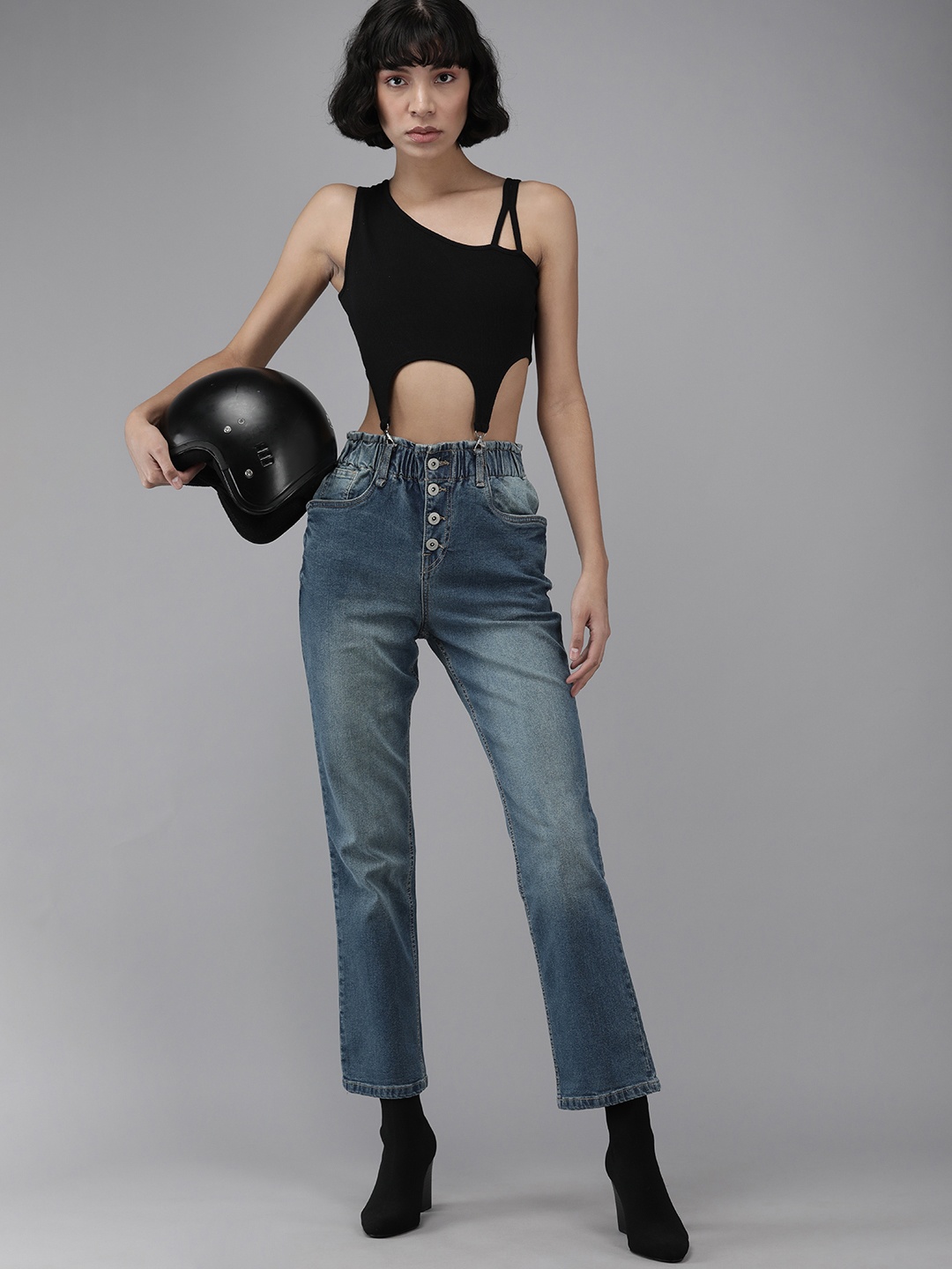 

Roadster Women Blue Straight Fit High-Rise Light Fade Stretchable Jeans