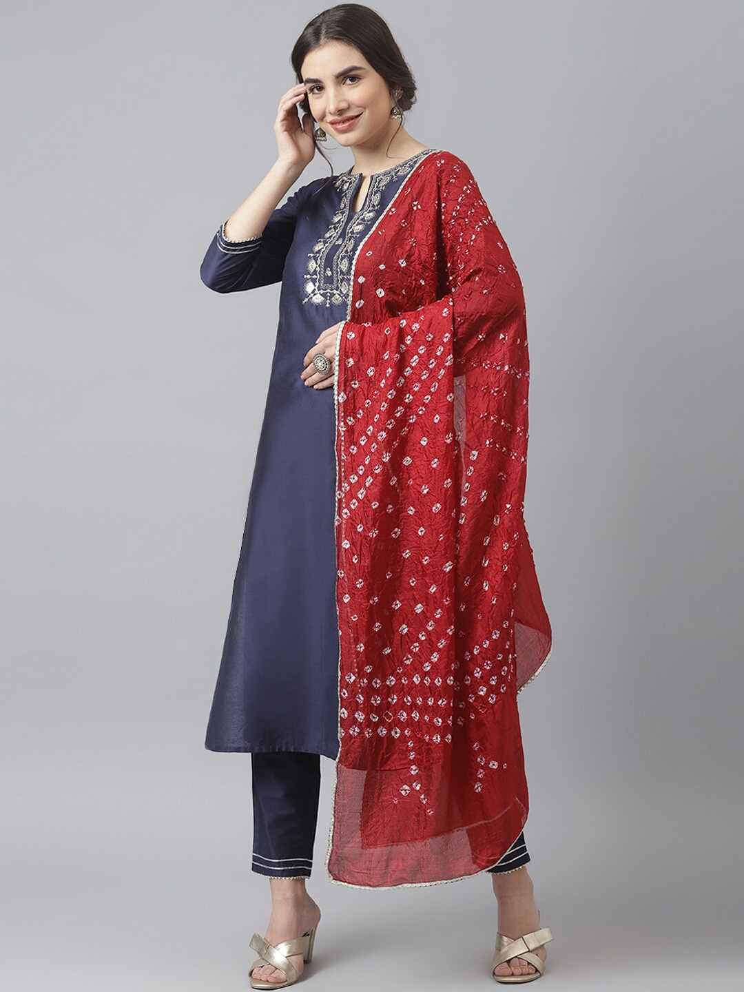 

SIAH Women Navy Blue Ethnic Motifs Kurta with Palazzos & With Dupatta