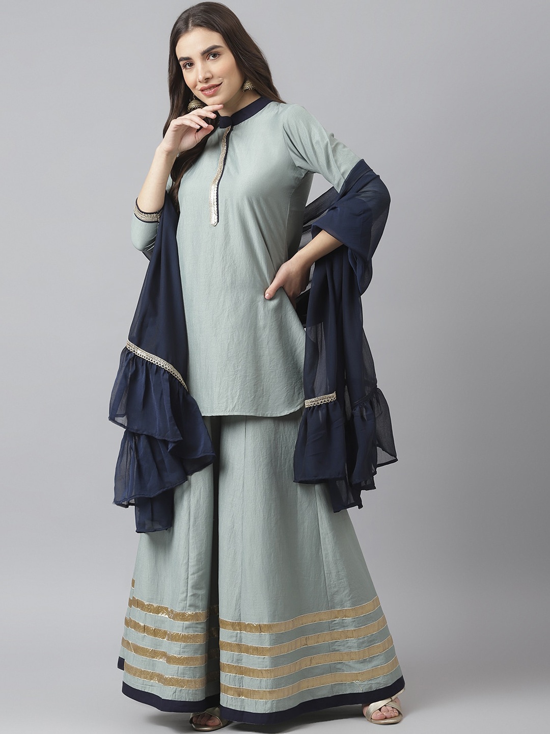 

SIAH Women Grey Gotta Patti Kurti with Palazzos & With Dupatta