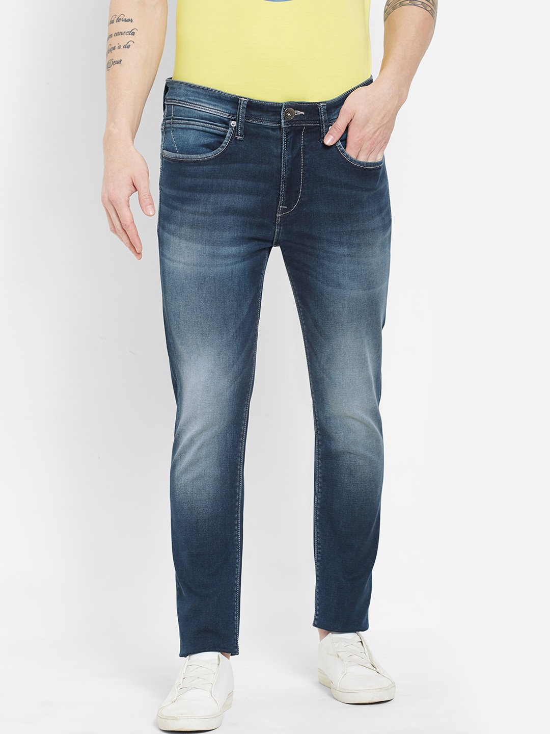 

Pepe Jeans Men Blue Super Skinny Fit Low Distress Heavy Fade Stretchable Jeans