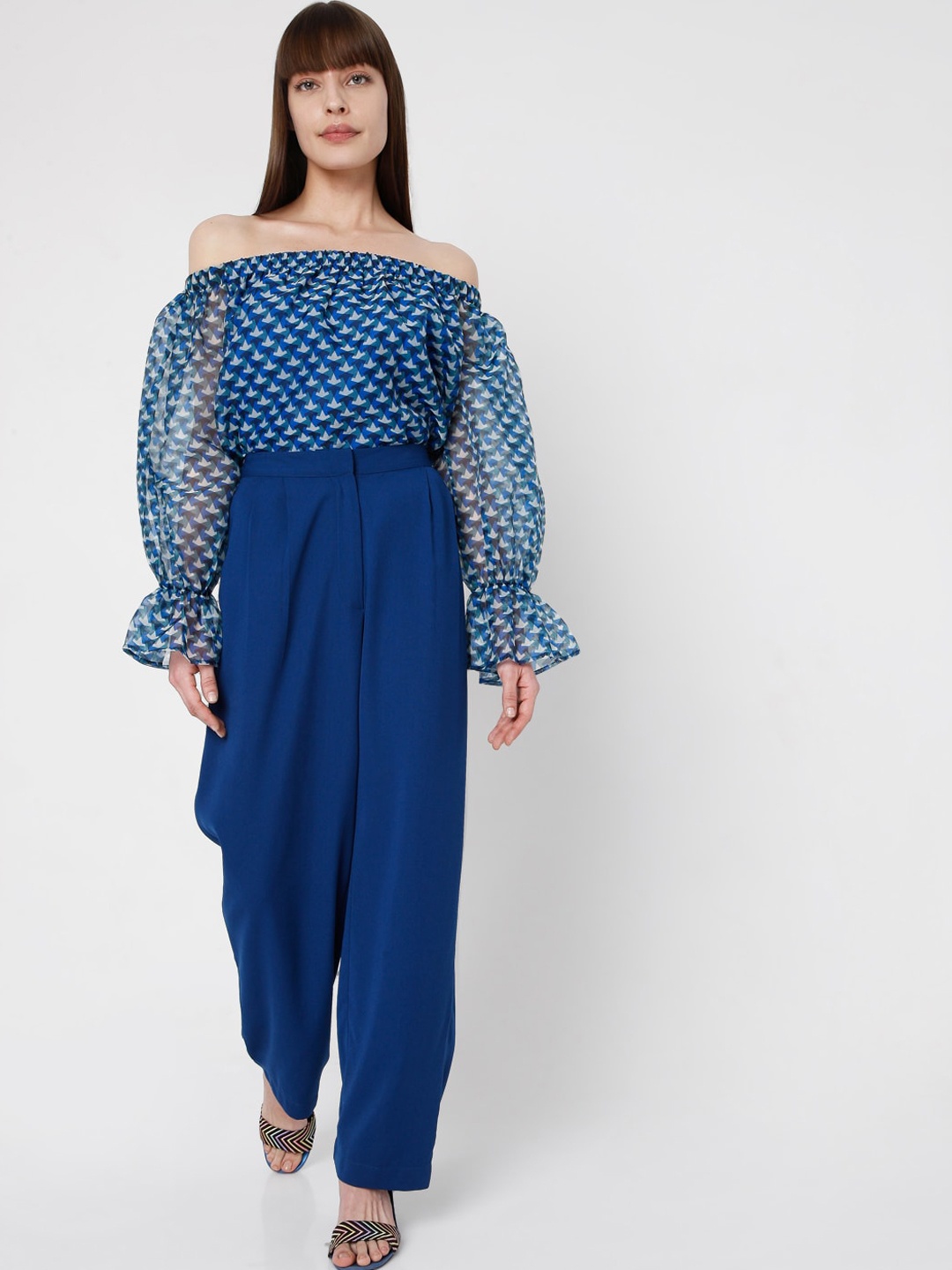 

Vero Moda Blue Straight Fit High-Rise Pleated Trousers