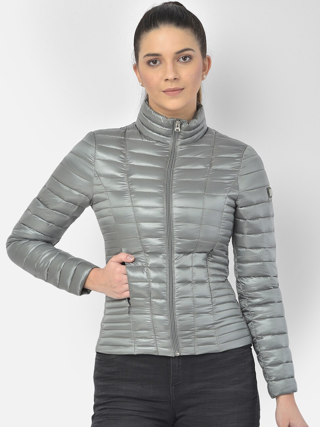

Woods Women Grey Water Resistant Quilted Jacket
