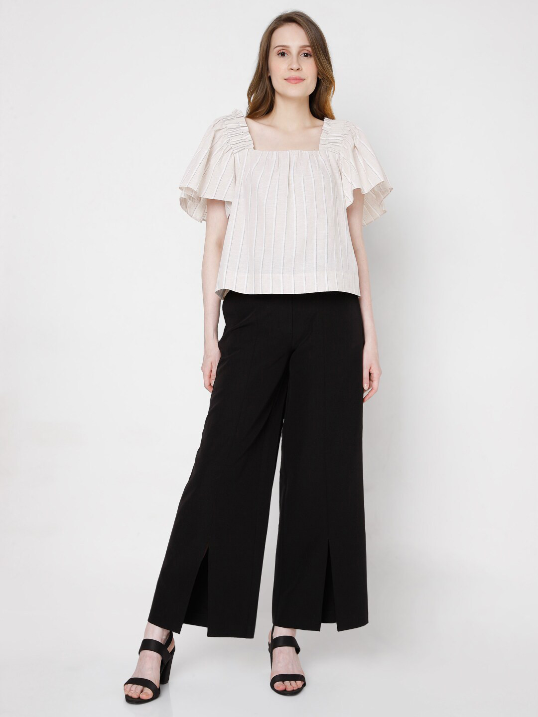 

Vero Moda Beige Boxy Top
