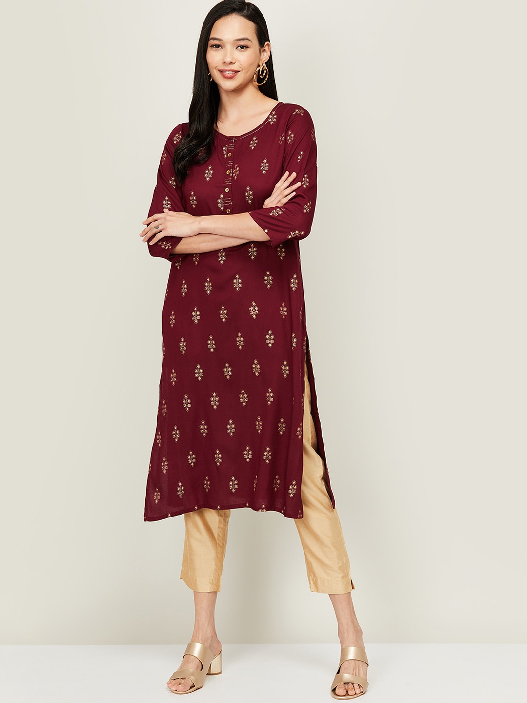 

Melange by Lifestyle Women Maroon & Beige Geometric Printed Thread Work Kurta