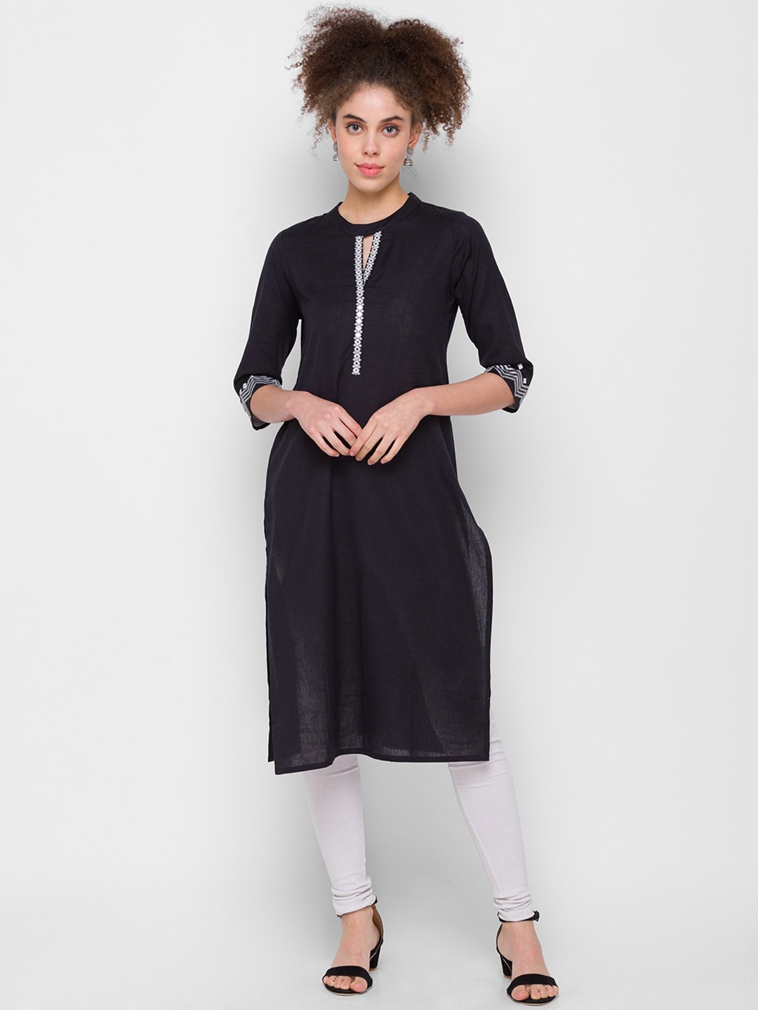 

Globus Women Black & White Embroidered Keyhole Neck Mirror Work Cotton Kurta