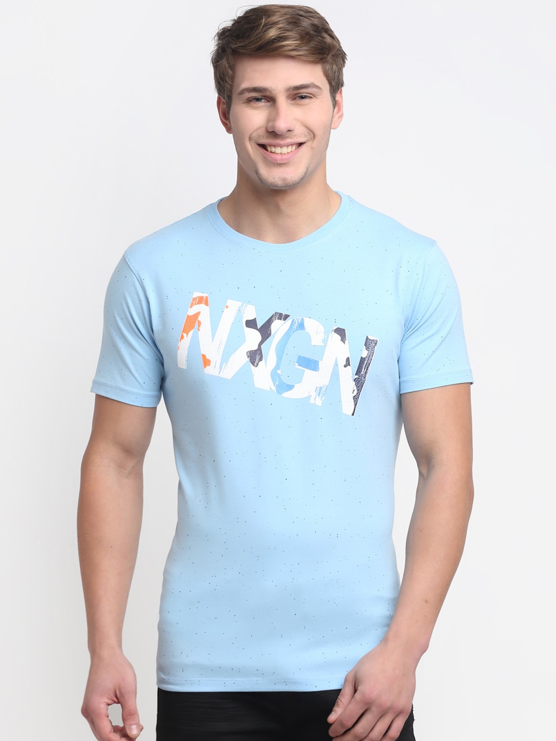 

VENITIAN Men Blue Typography Printed Slim Fit T-shirt