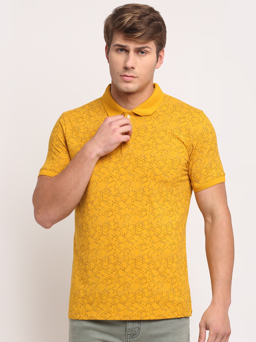 

VENITIAN Men Mustard Yellow Printed Polo Collar Slim Fit T-shirt