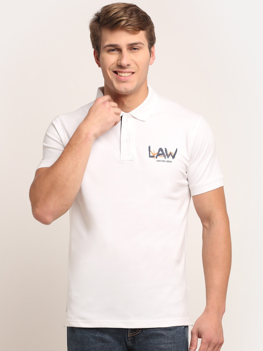 

VENITIAN Men White Typography Polo Collar Slim Fit T-shirt
