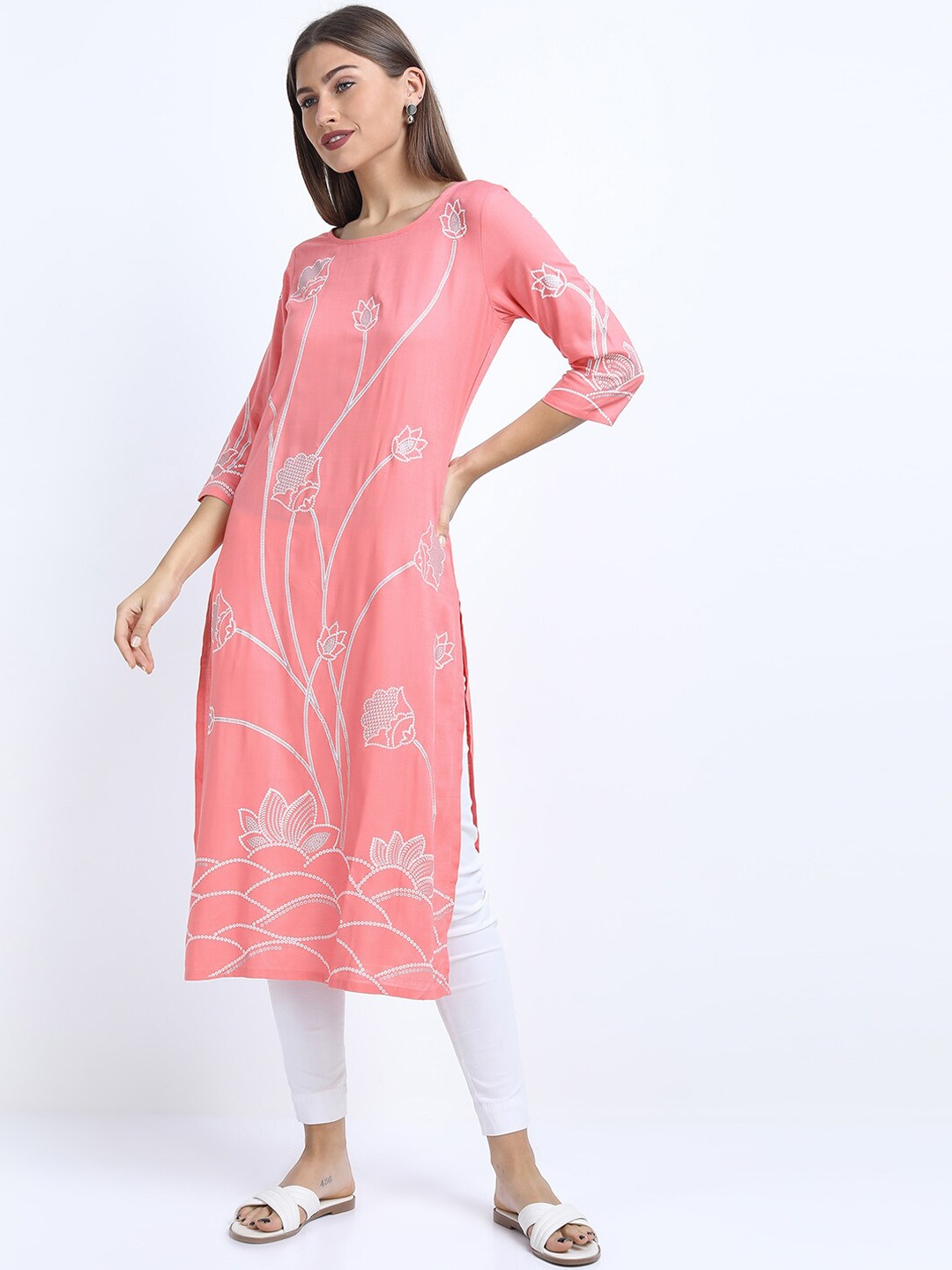 

Vishudh Women Pink Floral Printed A-Line Kurta