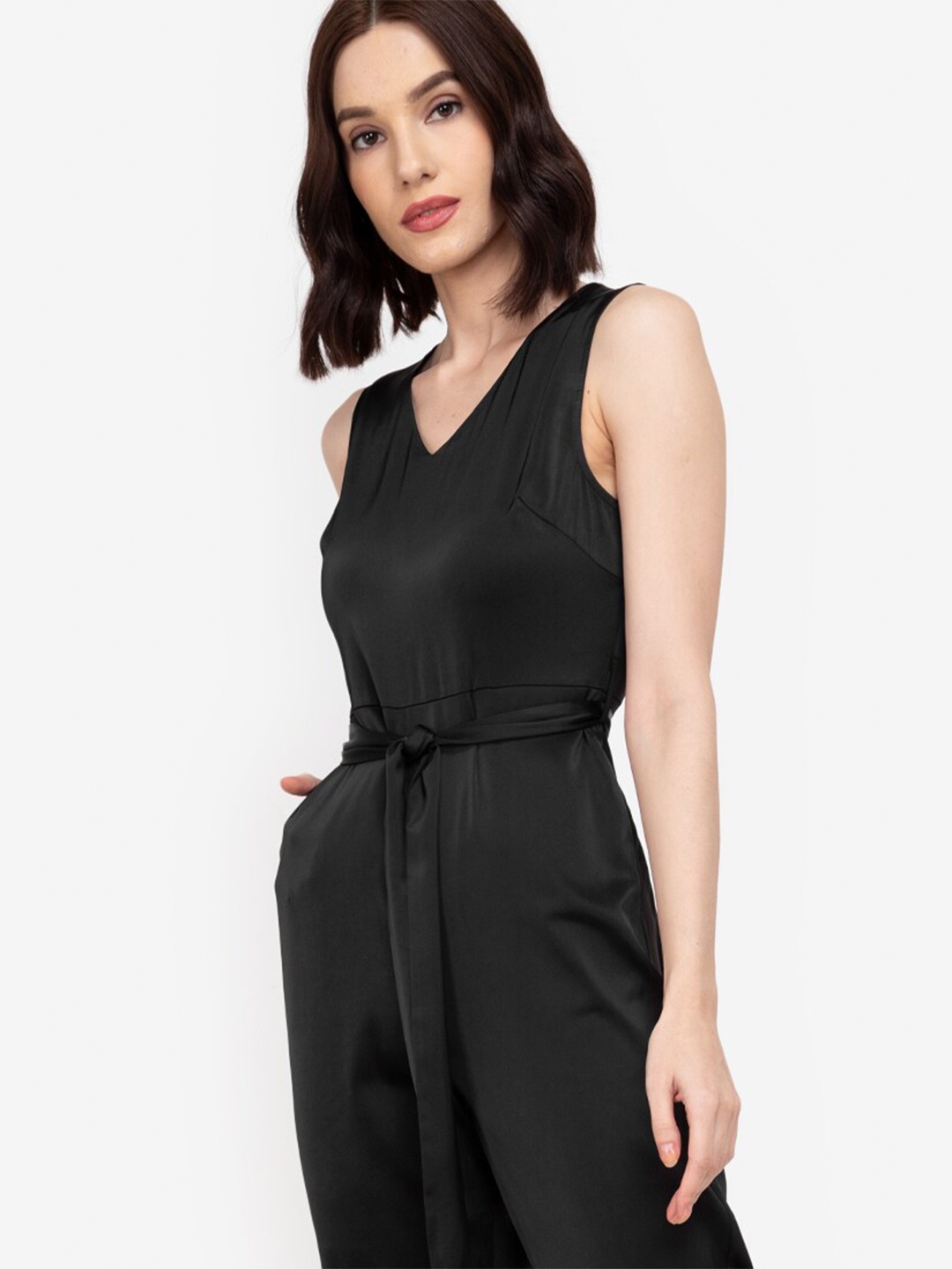 

ZALORA WORK Women Black solid Sleeveless Capri Jumpsuit