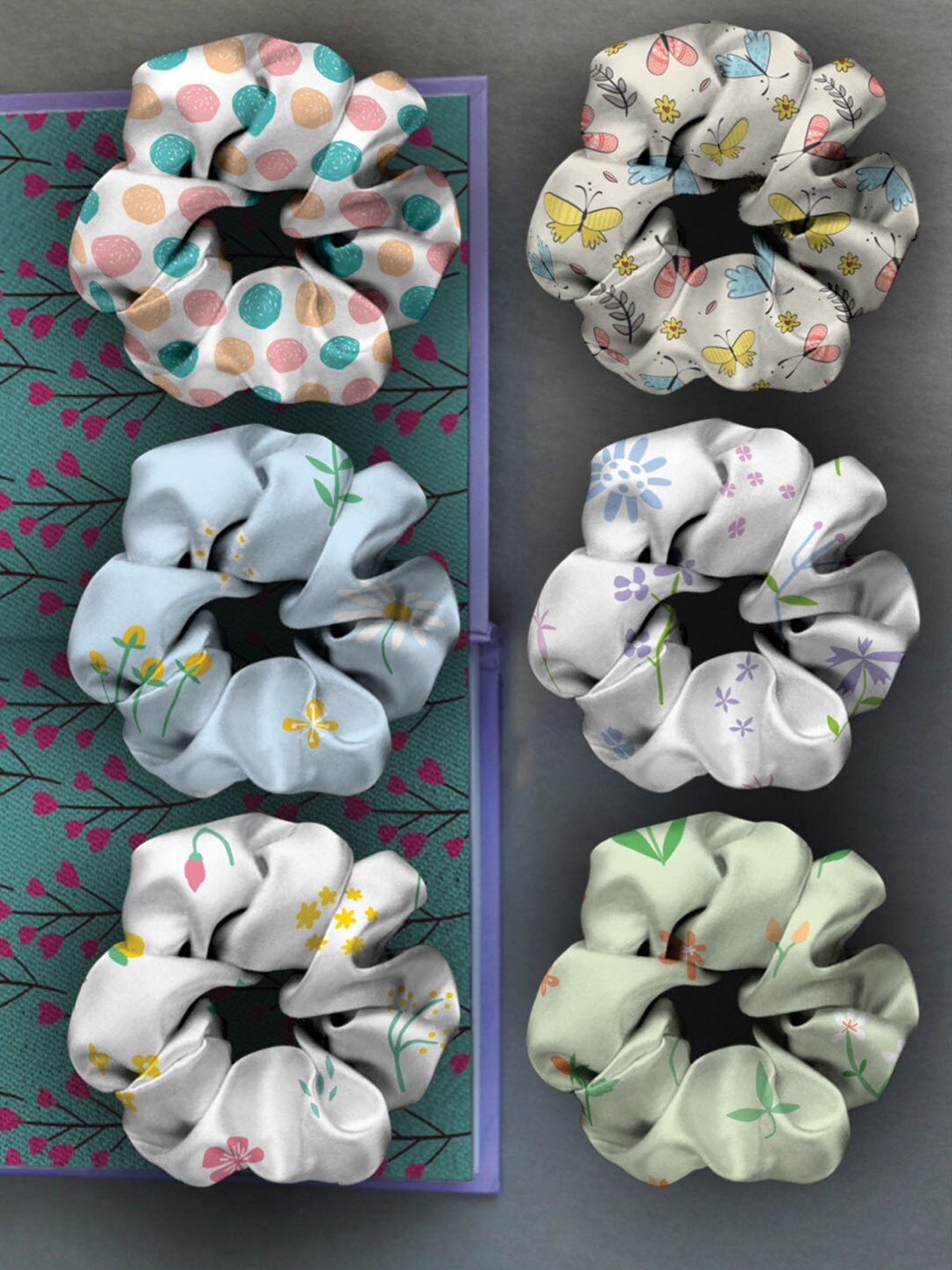 

Ferosh Women White & Blue Set of 6 Embellished Cute Pattern Scrunchies Ponytail Holders