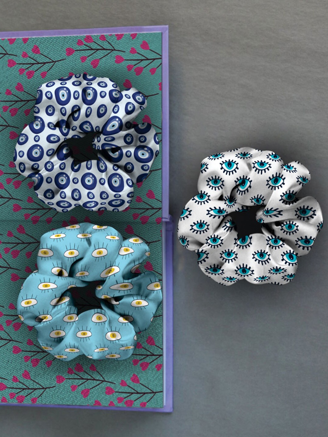 

Ferosh Women Multicoloured Set of 3 Ponytail Holders, Multi