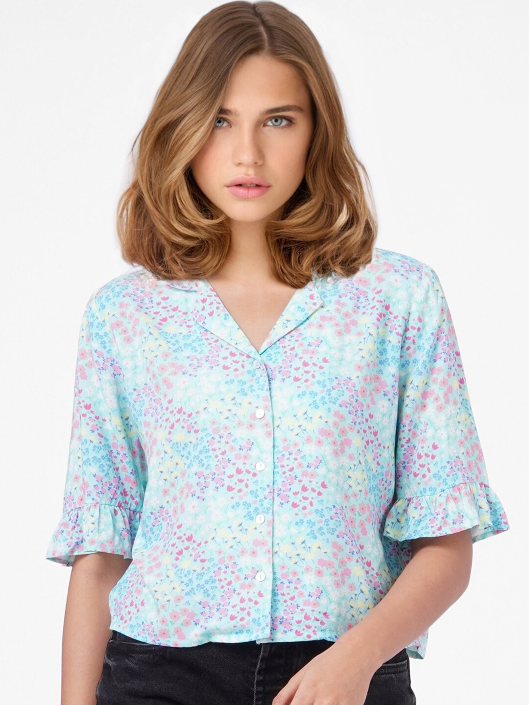 

ONLY Women Blue Boxy Floral Printed Casual Shirt