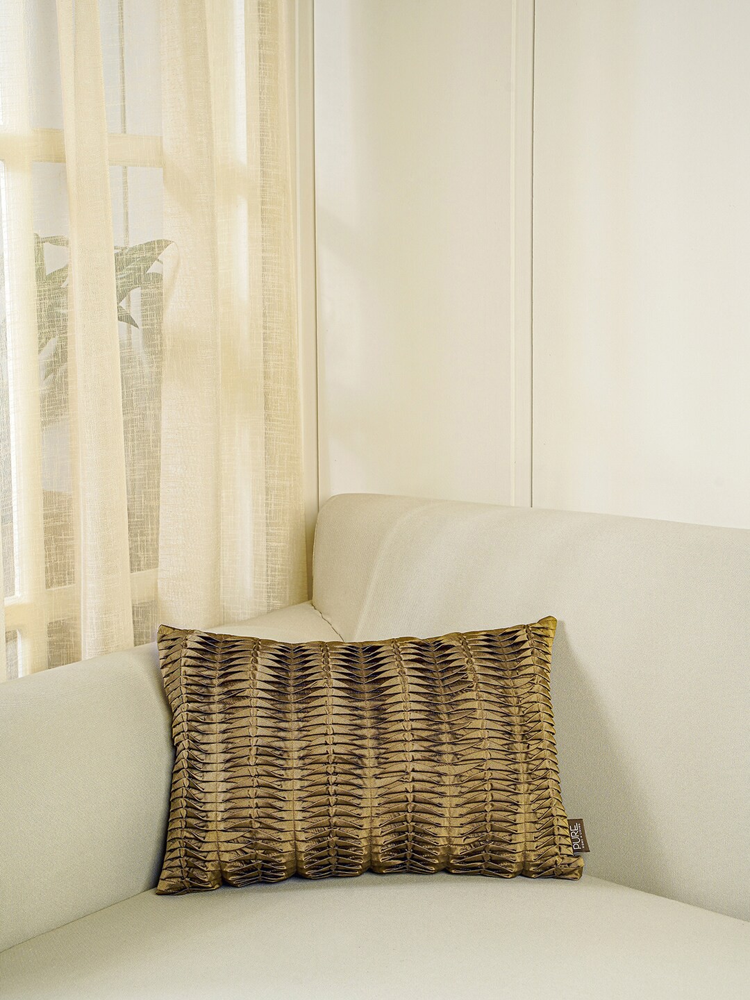 

Pure Home and Living Bronze Self Design Pleated Rectangle Cushion Cover
