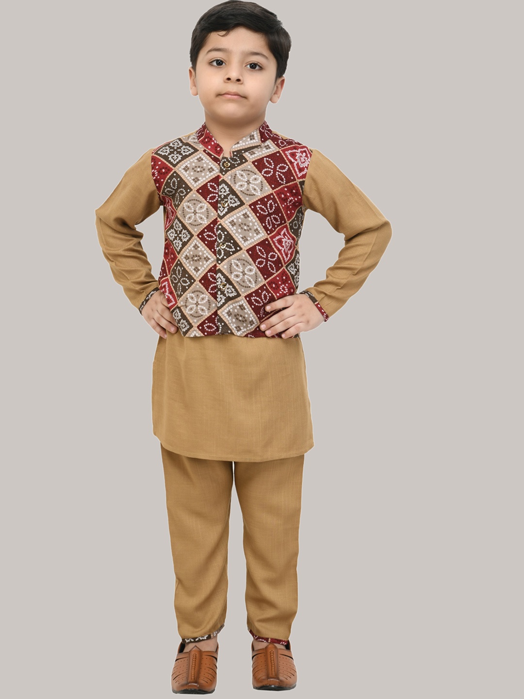 

Muffin Shuffin Boys Brown Bandhani Printed Layered Kurta with Pyjamas