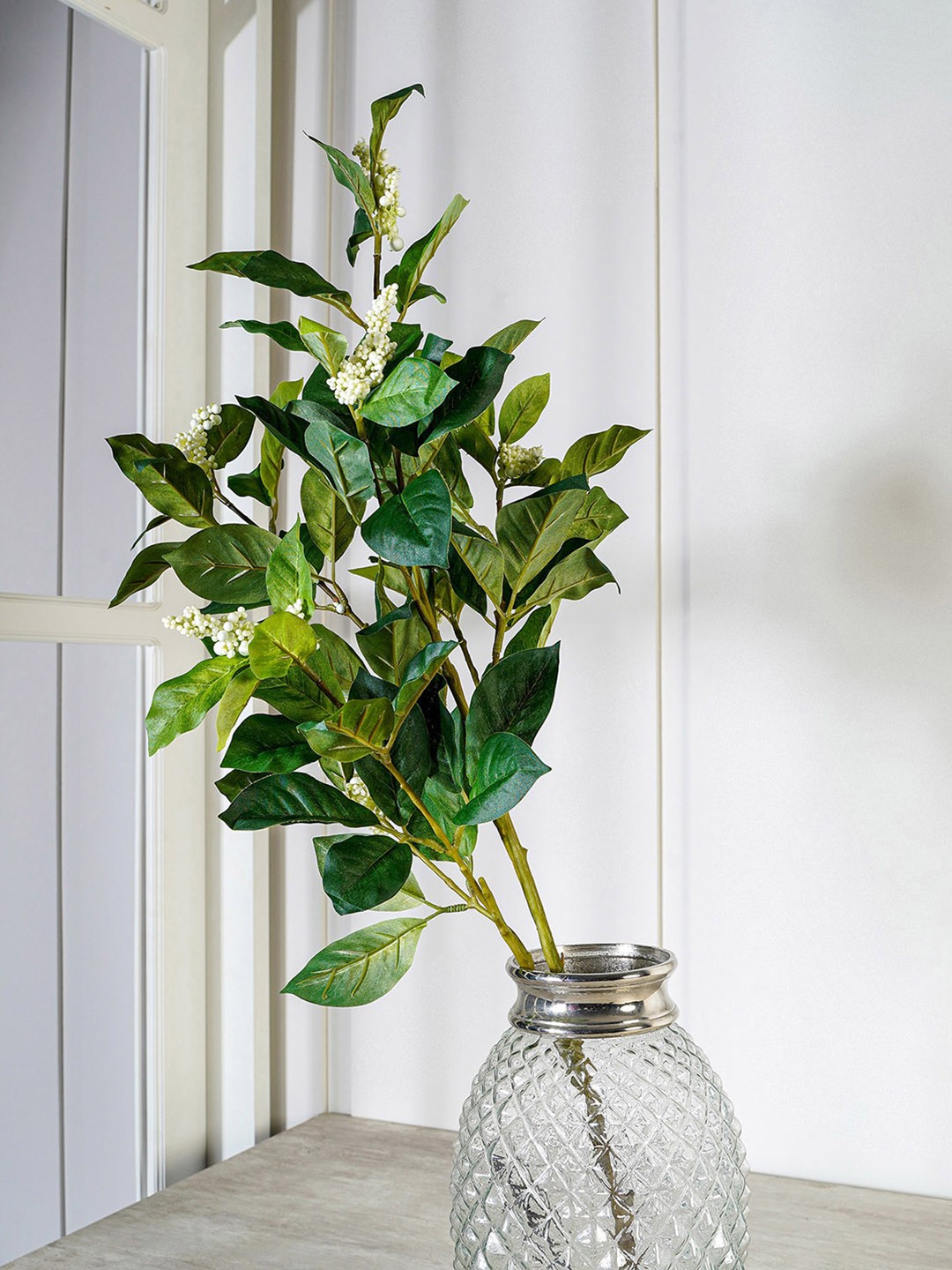 

Pure Home and Living Cream & Green Camillia & Berry Spray