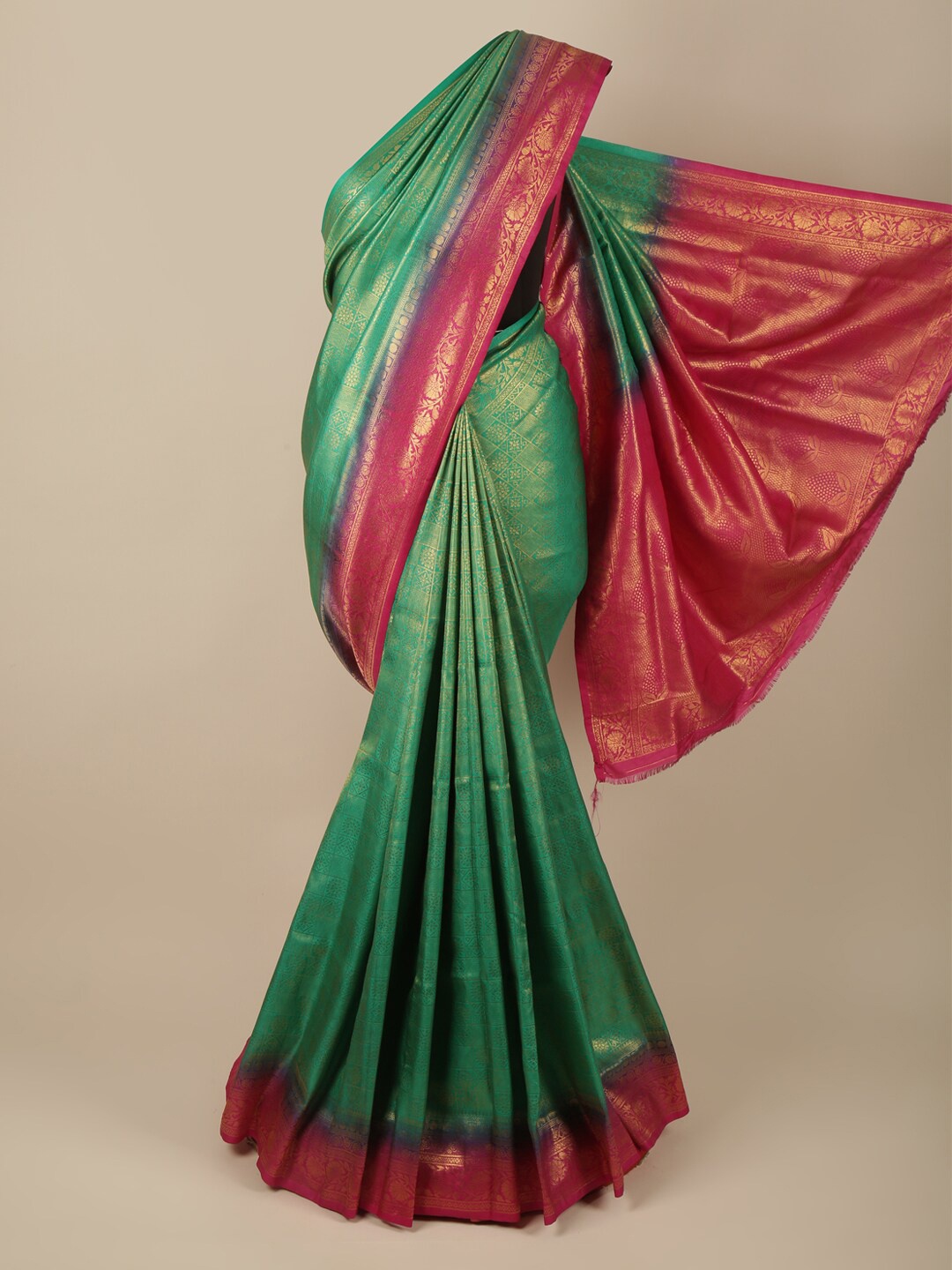 

Pothys Green & Fuchsia Ethnic Motifs Zari Art Silk Banarasi Saree