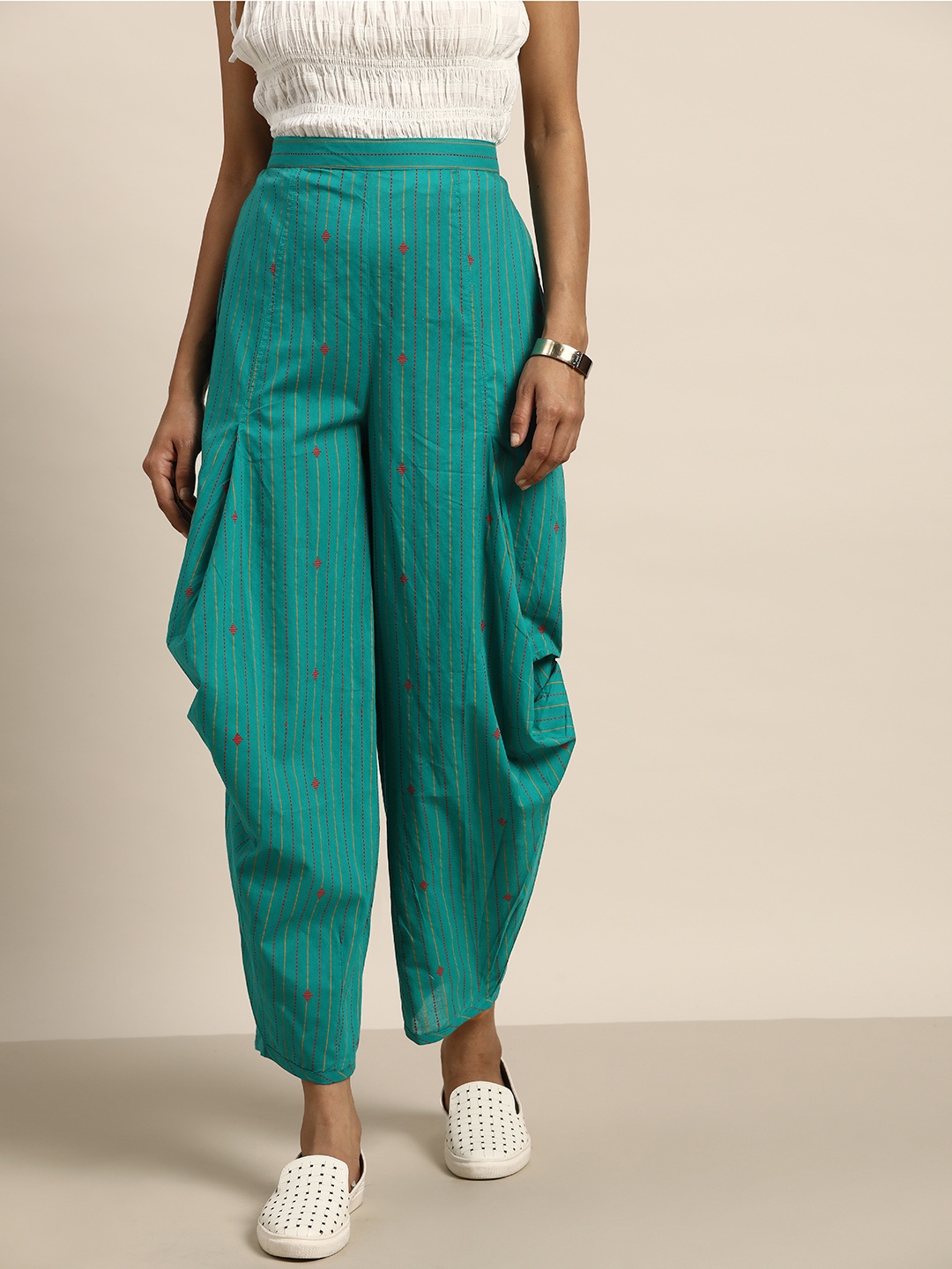 

Sangria Women Teal Blue Pure Cotton Flared Side Gathers Detail Trousers